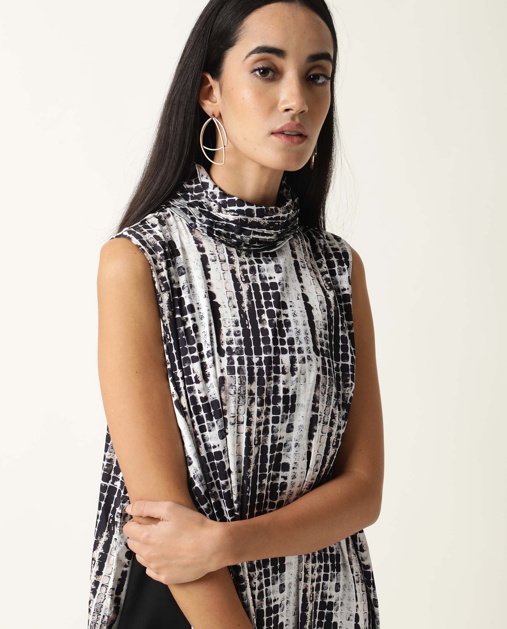 Rareism Women Pash Black Abstract Print High Neck Ruffled Collar Sleeveless With Full Side Slit Maxi Dress