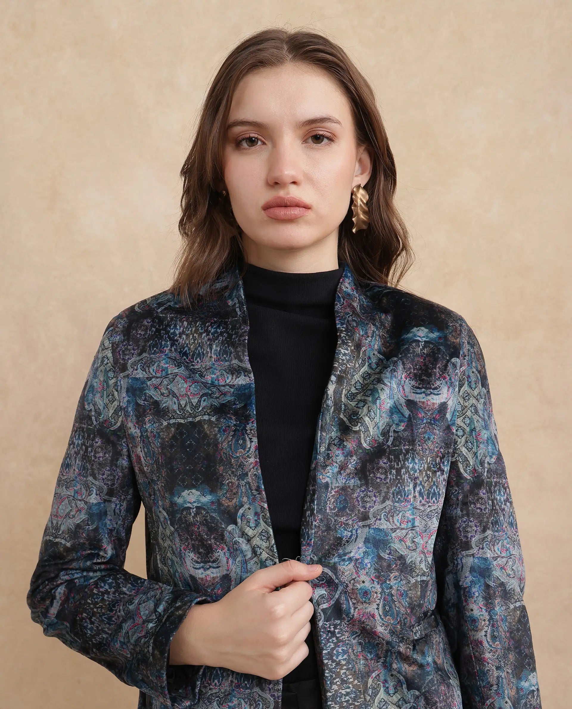 Rareism Women Valorie Multi Velvet Cuffed Sleeve V-Neck Hook Closure Abstract Print Blazer