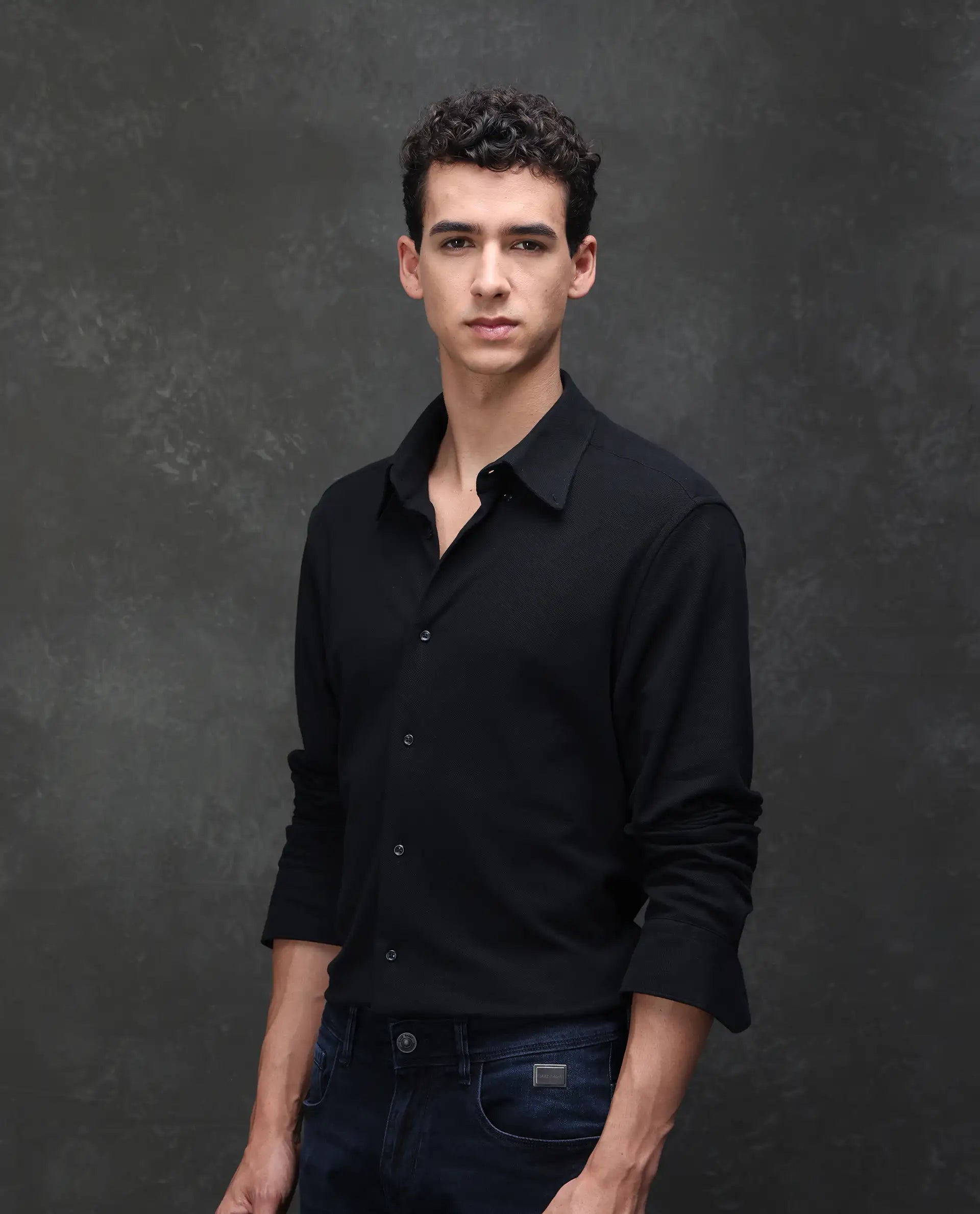 Rare Rabbit Men's Vane-25 Black Cotton Plain Regular Fit Full Sleeve Button-Down Collar Shirt