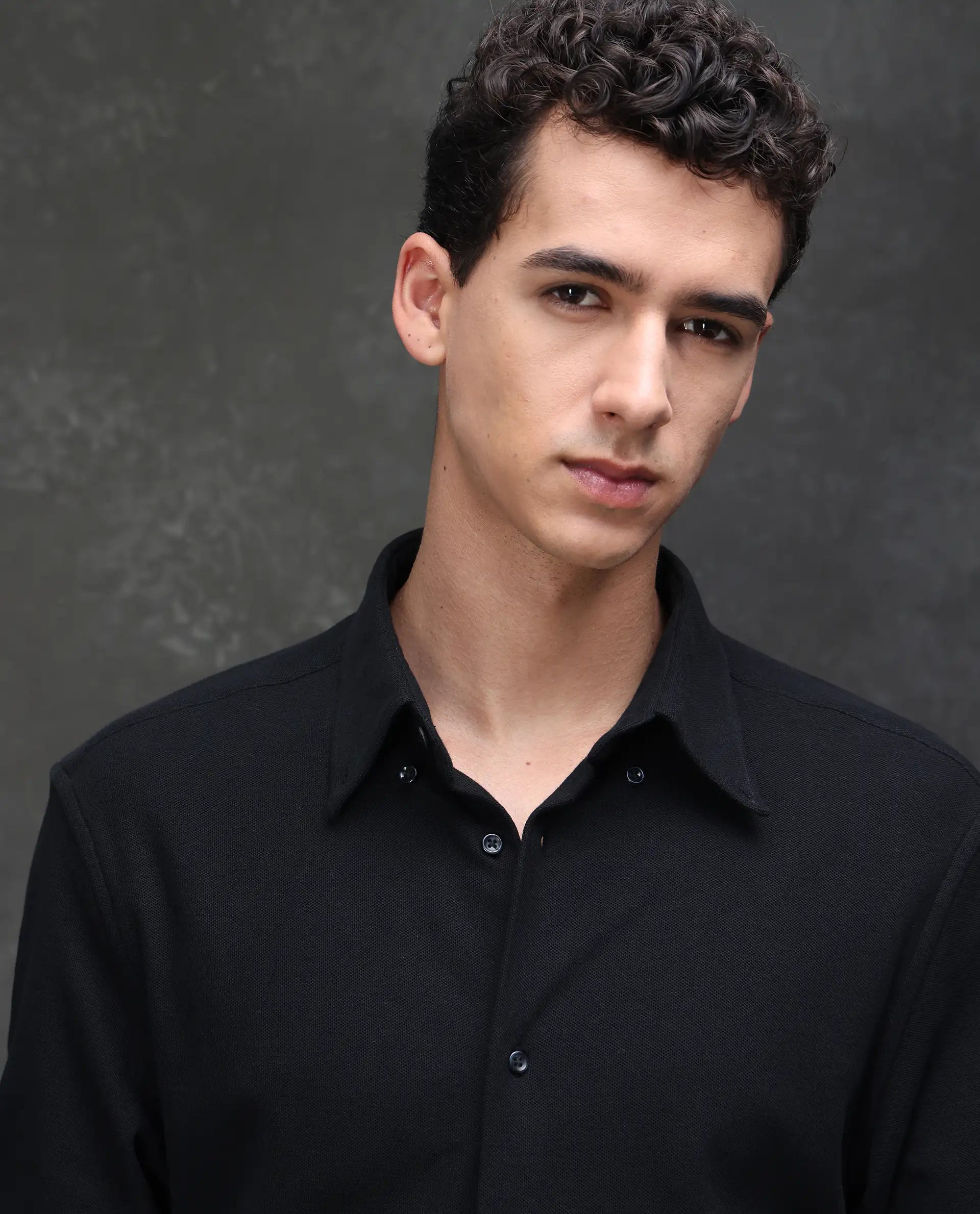 Rare Rabbit Men's Vane-25 Black Cotton Plain Regular Fit Full Sleeve Button-Down Collar Shirt