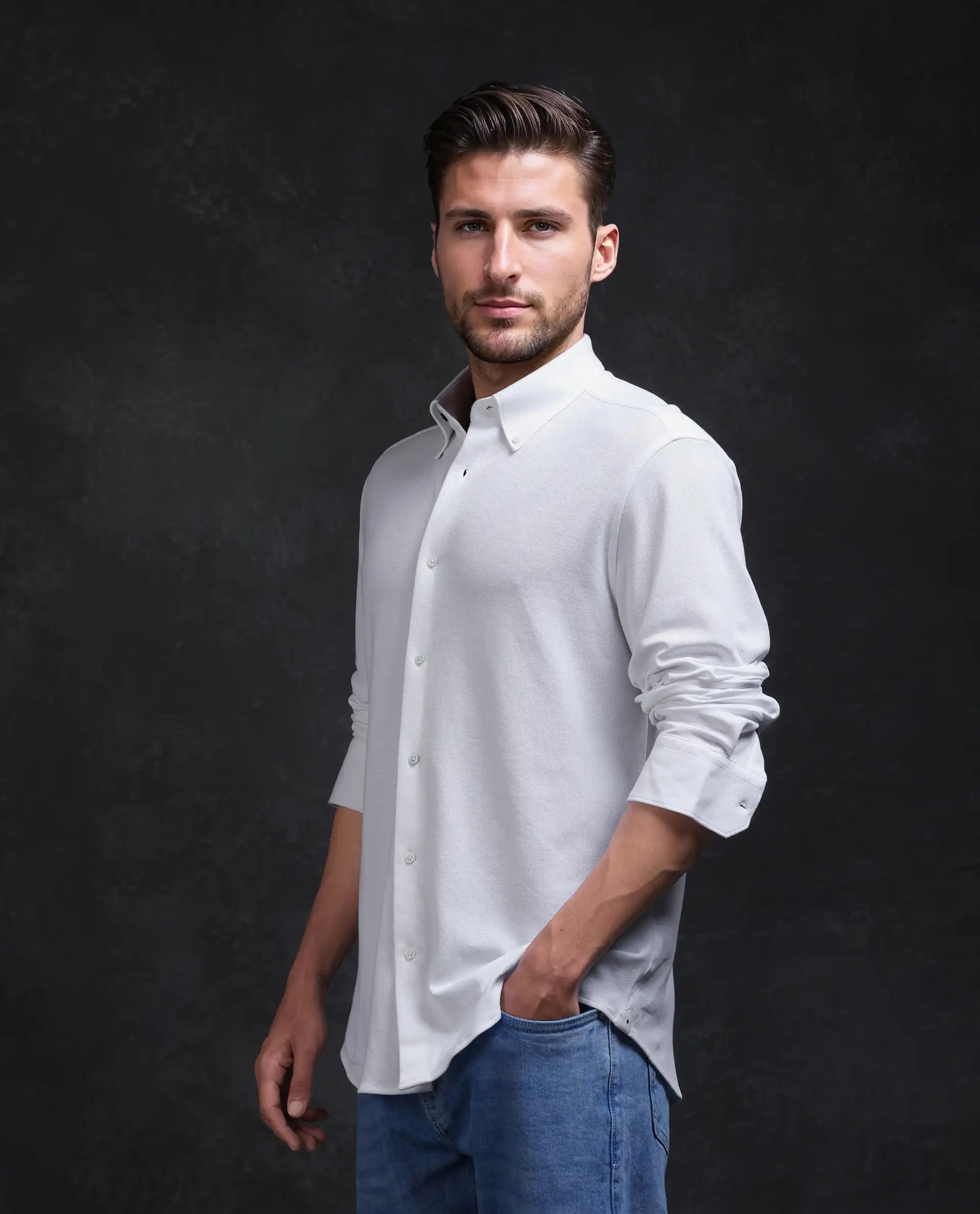 Rare Rabbit Men's Vane-25 White Cotton Plain Regular Fit Full Sleeve Collared Shirt