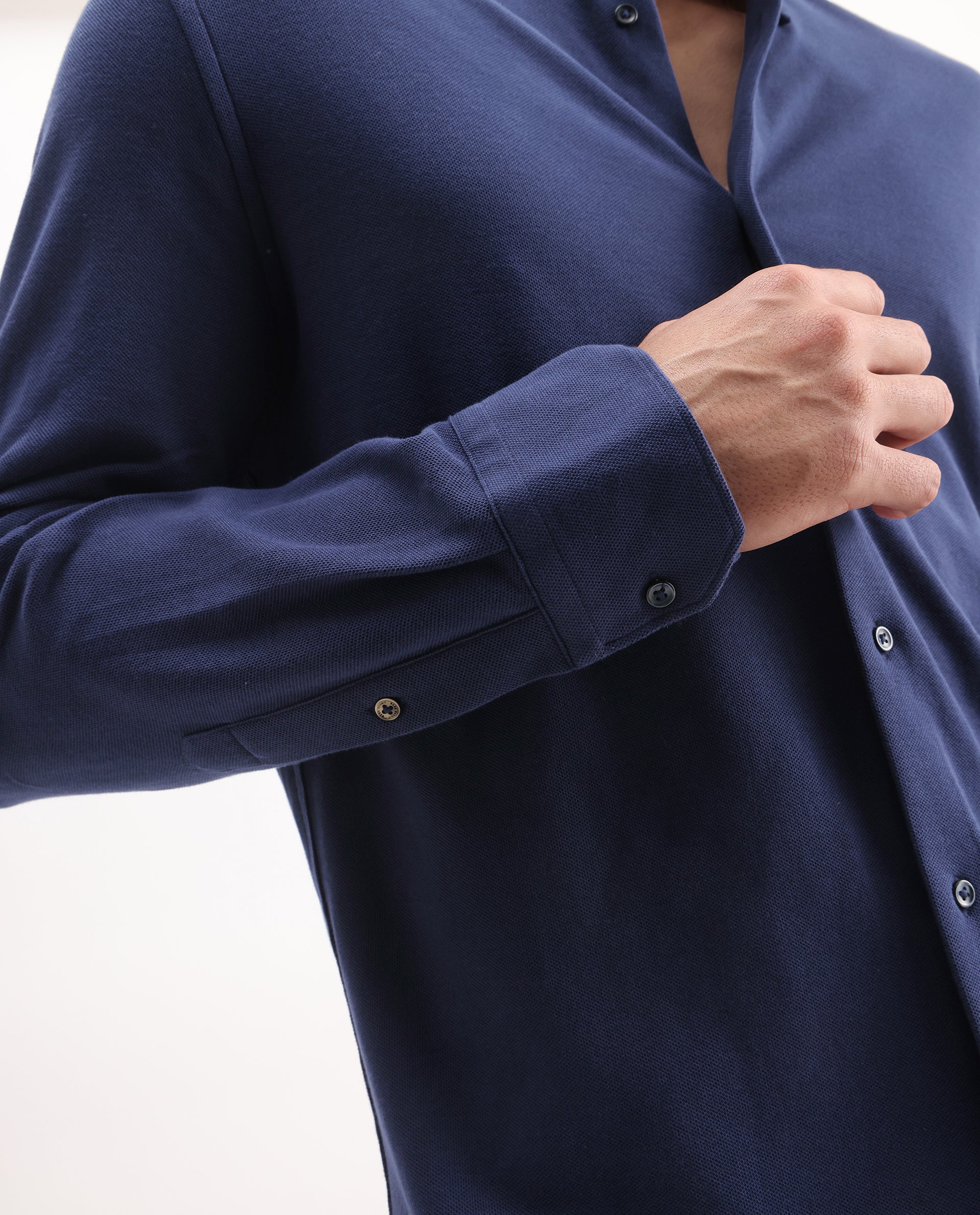 Rare Rabbit Men's Vane-25 Blue Cotton Plain Regular Fit Full Sleeve Collared Shirt