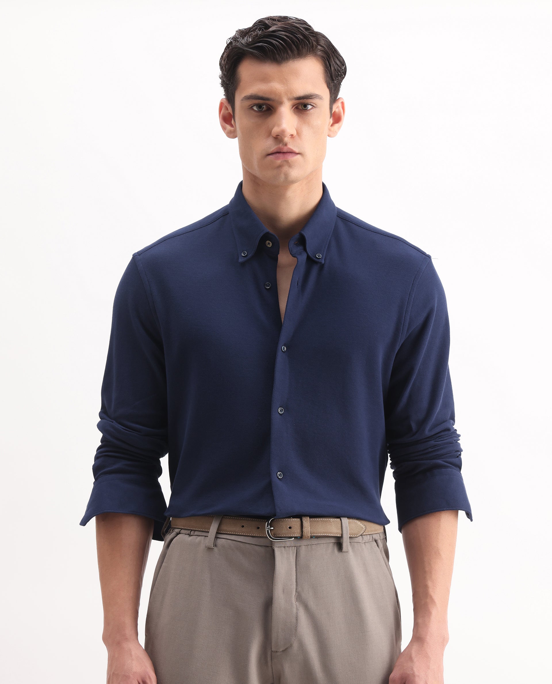 Rare Rabbit Men's Vane-25 Blue Cotton Plain Regular Fit Full Sleeve Collared Shirt