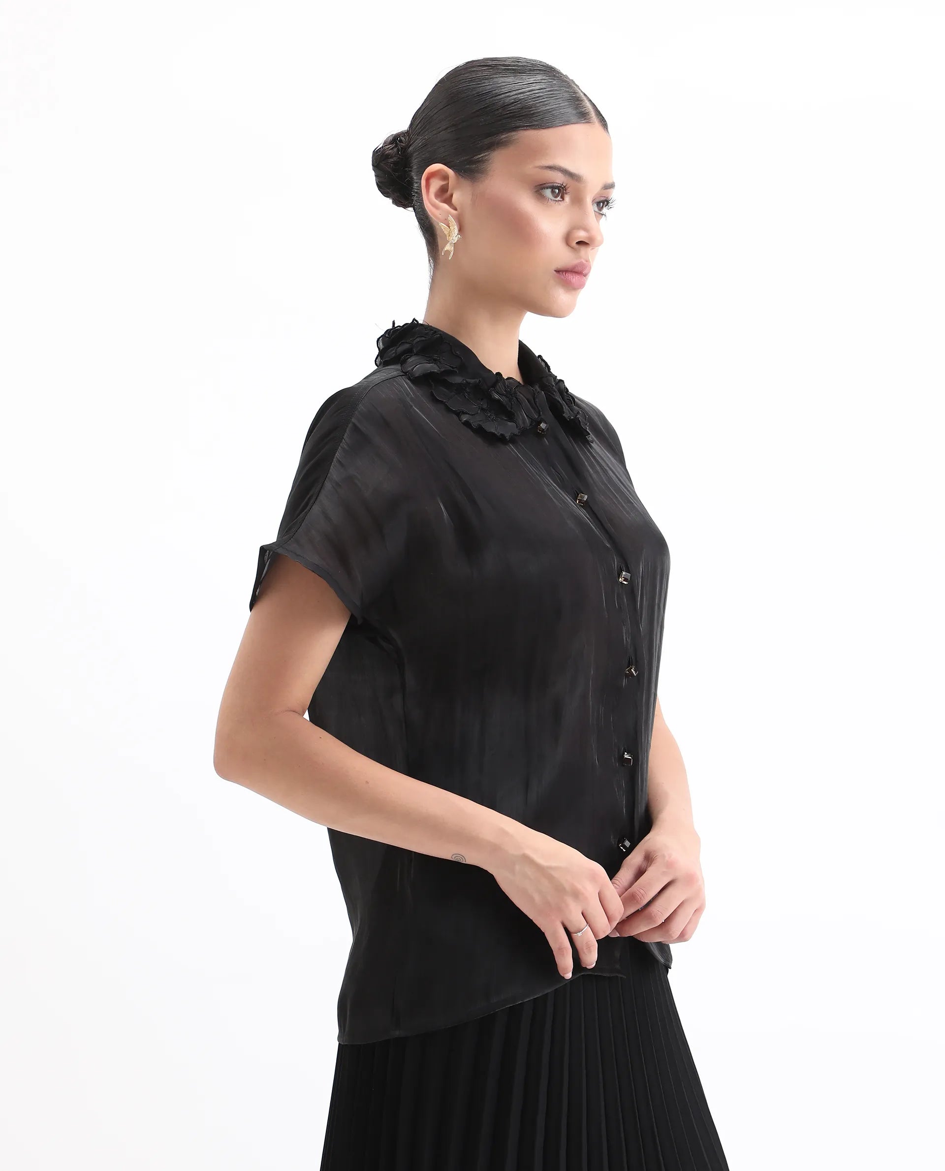 Rareism Women's Varfa Black Polyester Drop Collar Plain Boxy Fit Shirt