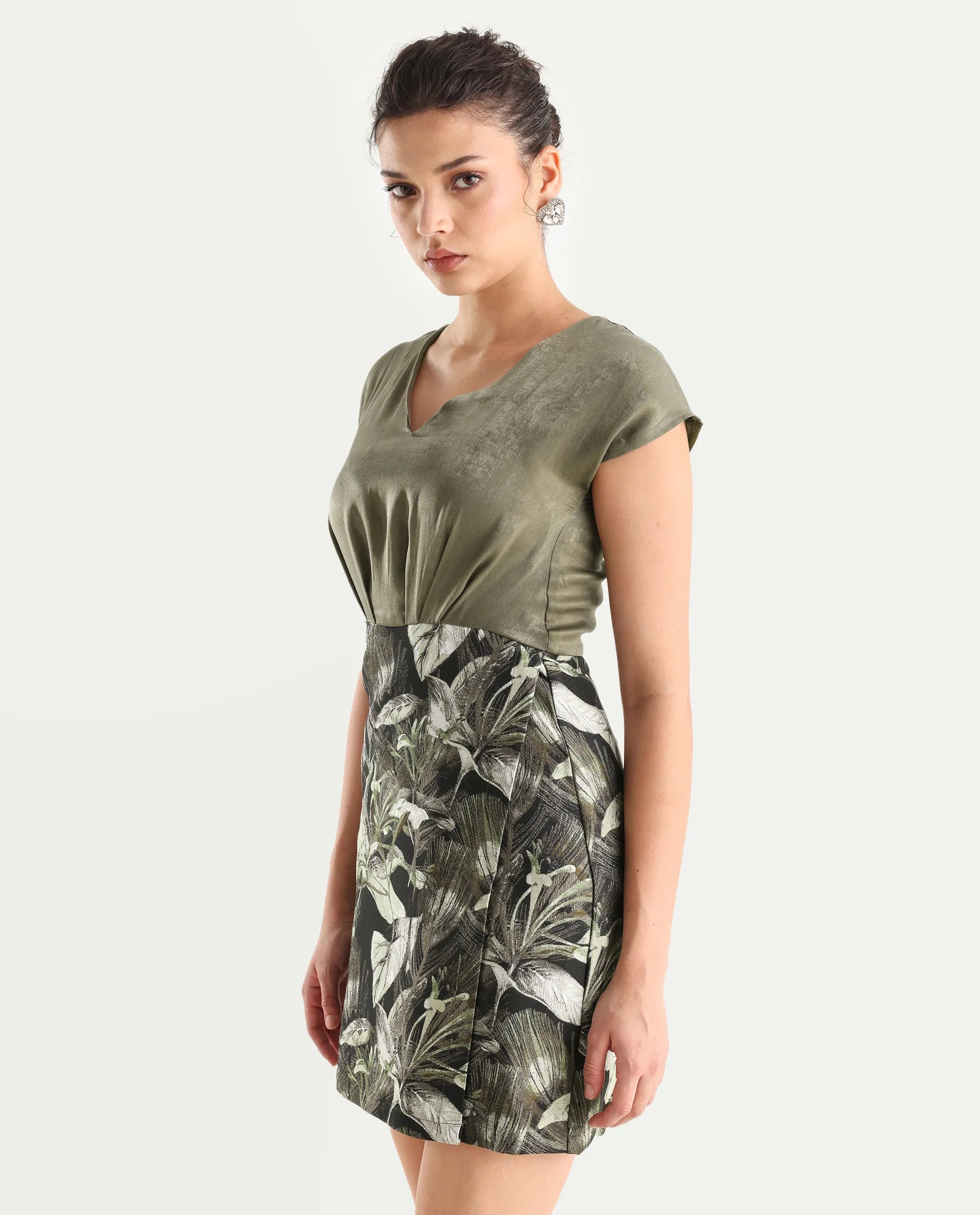 Rareism Women's Ventil Multi Satin V-Neck Jacquard Sleeveless Mini Fitted Dress