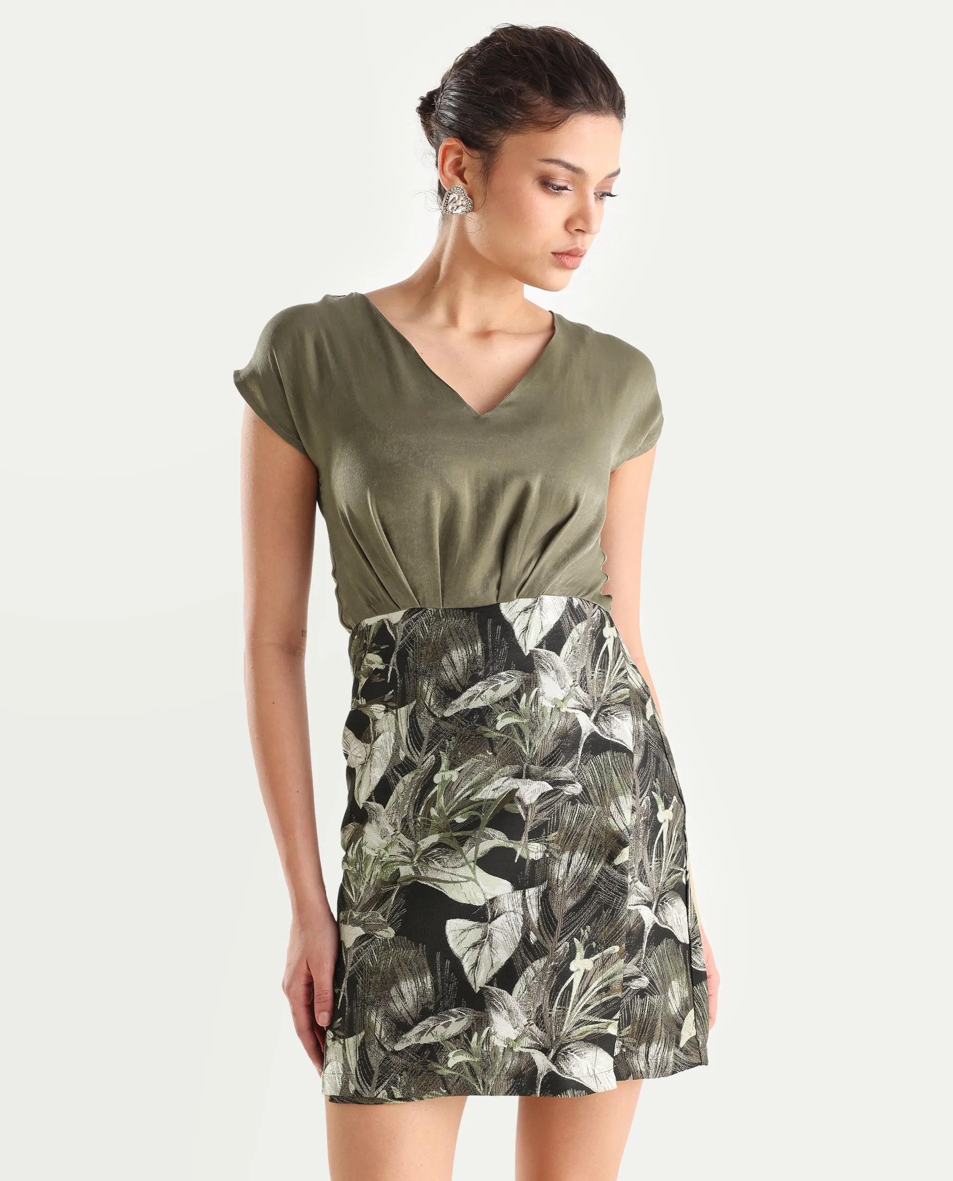 Rareism Women's Ventil Multi Satin V-Neck Jacquard Sleeveless Mini Fitted Dress