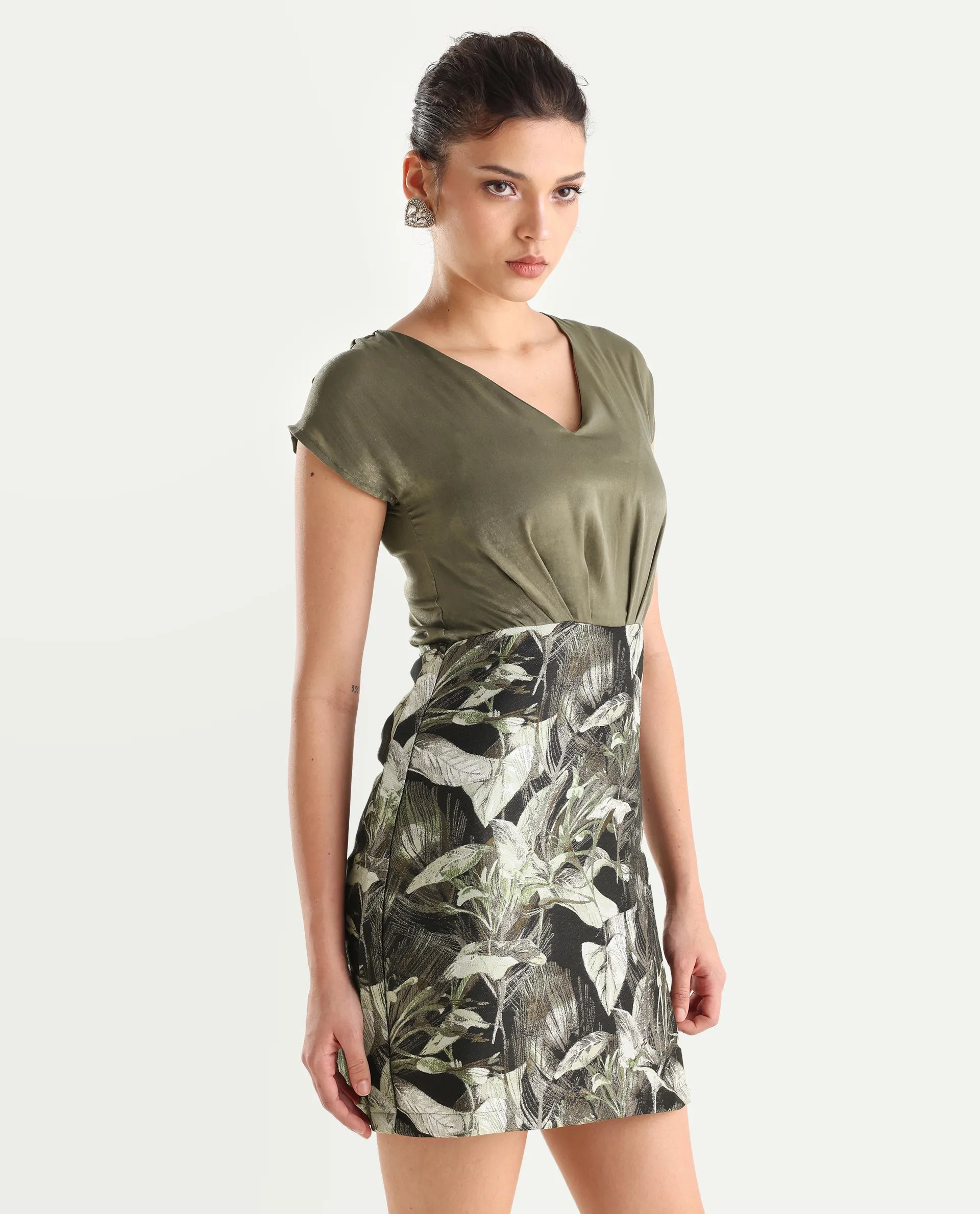 Rareism Women's Ventil Multi Satin V-Neck Jacquard Sleeveless Mini Fitted Dress