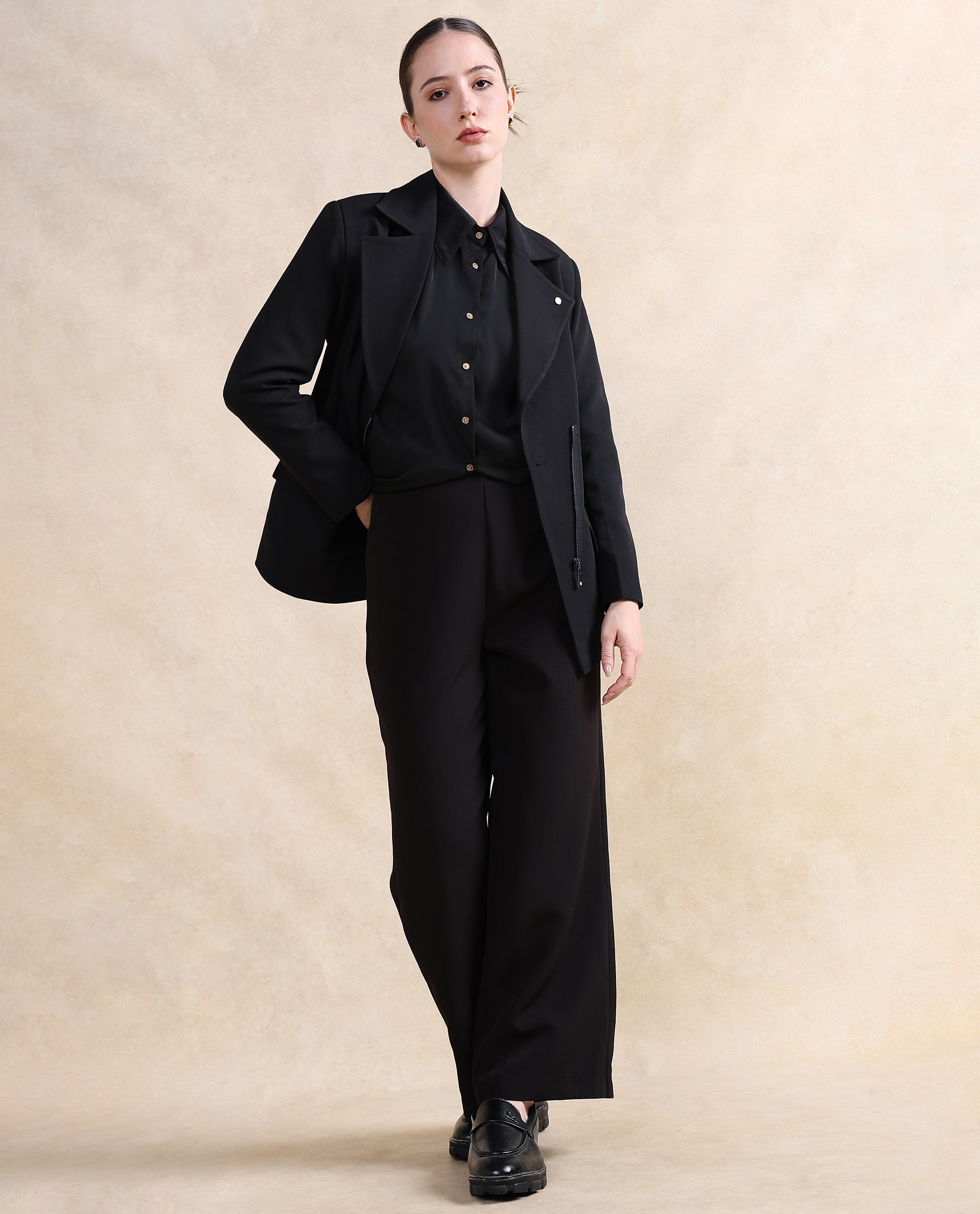 Rareism Women Versto Black Full Sleeve Lapel Neck Zipper Closure Plain Jacket