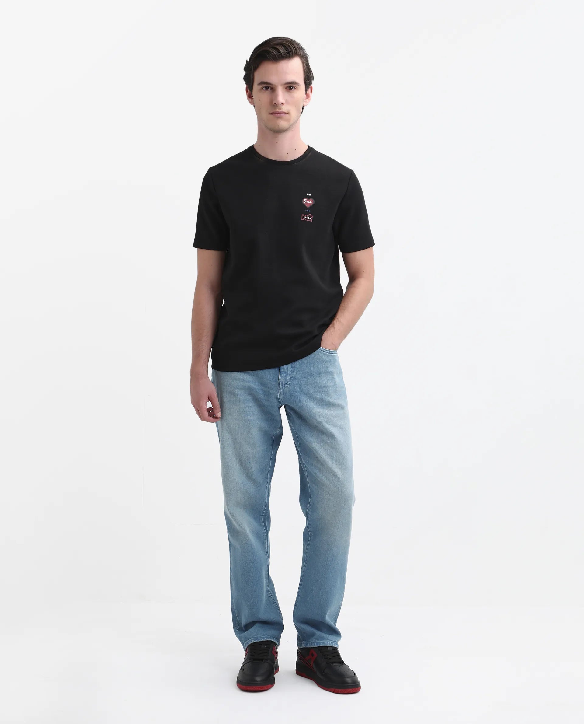 Rare Rabbit Men's Vlad-D Blue Cotton Blend Plain Kurt Carrot Fit Jeans