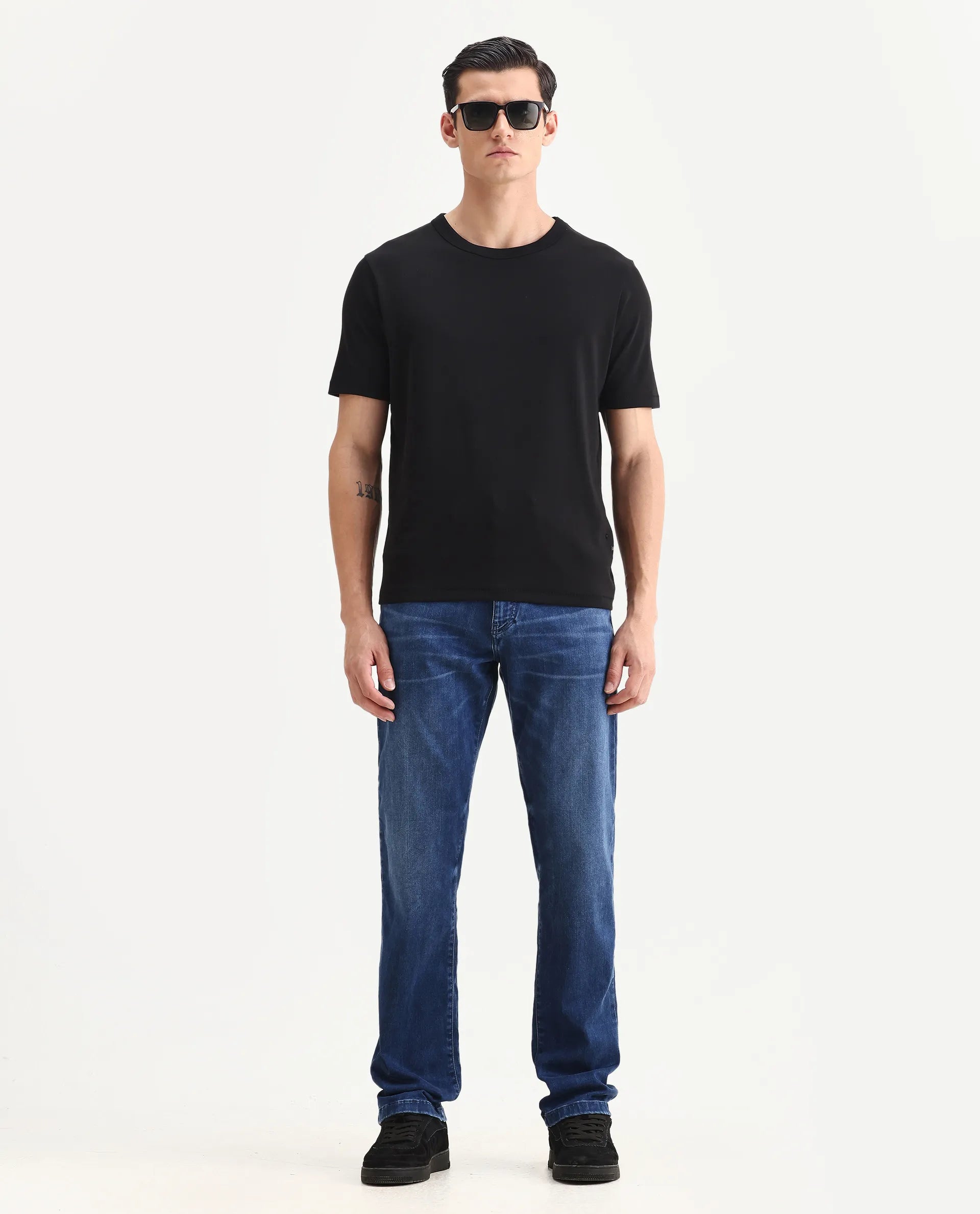 Rare Rabbit Men's Volt Black Cotton Plain Regular Fit Half Sleeve Crew Neck T-Shirt