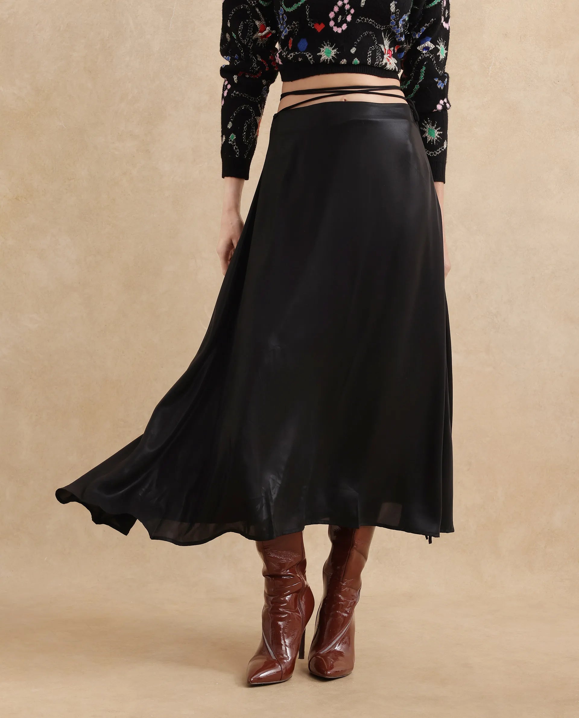 Rareism Women Wagna Black Zipper Closure Flared Maxi Plain Skirt