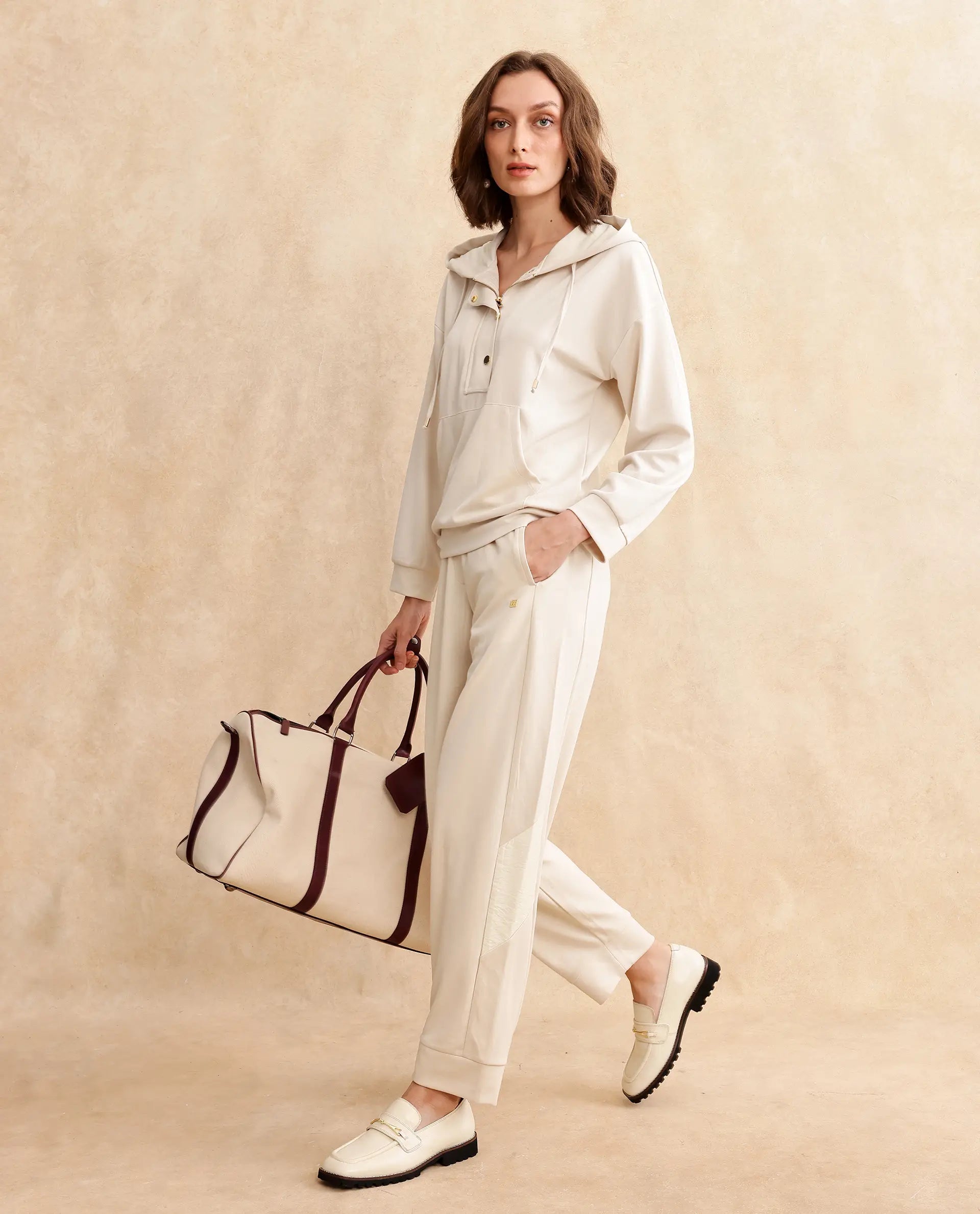 Rareism Women Yalova Primary Off White Full Sleeve Sweatshirt