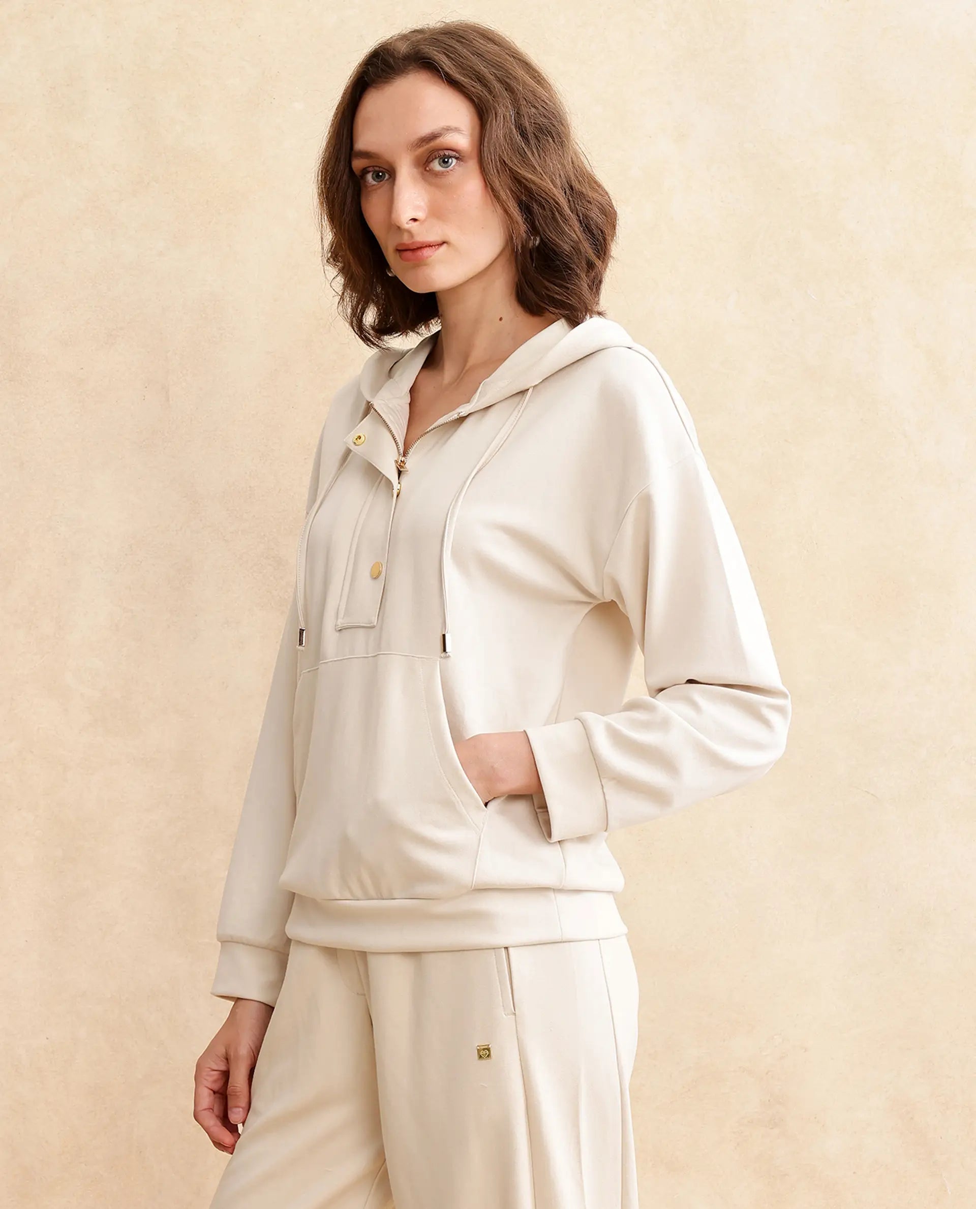 Rareism Women Yalova Primary Off White Full Sleeve Sweatshirt