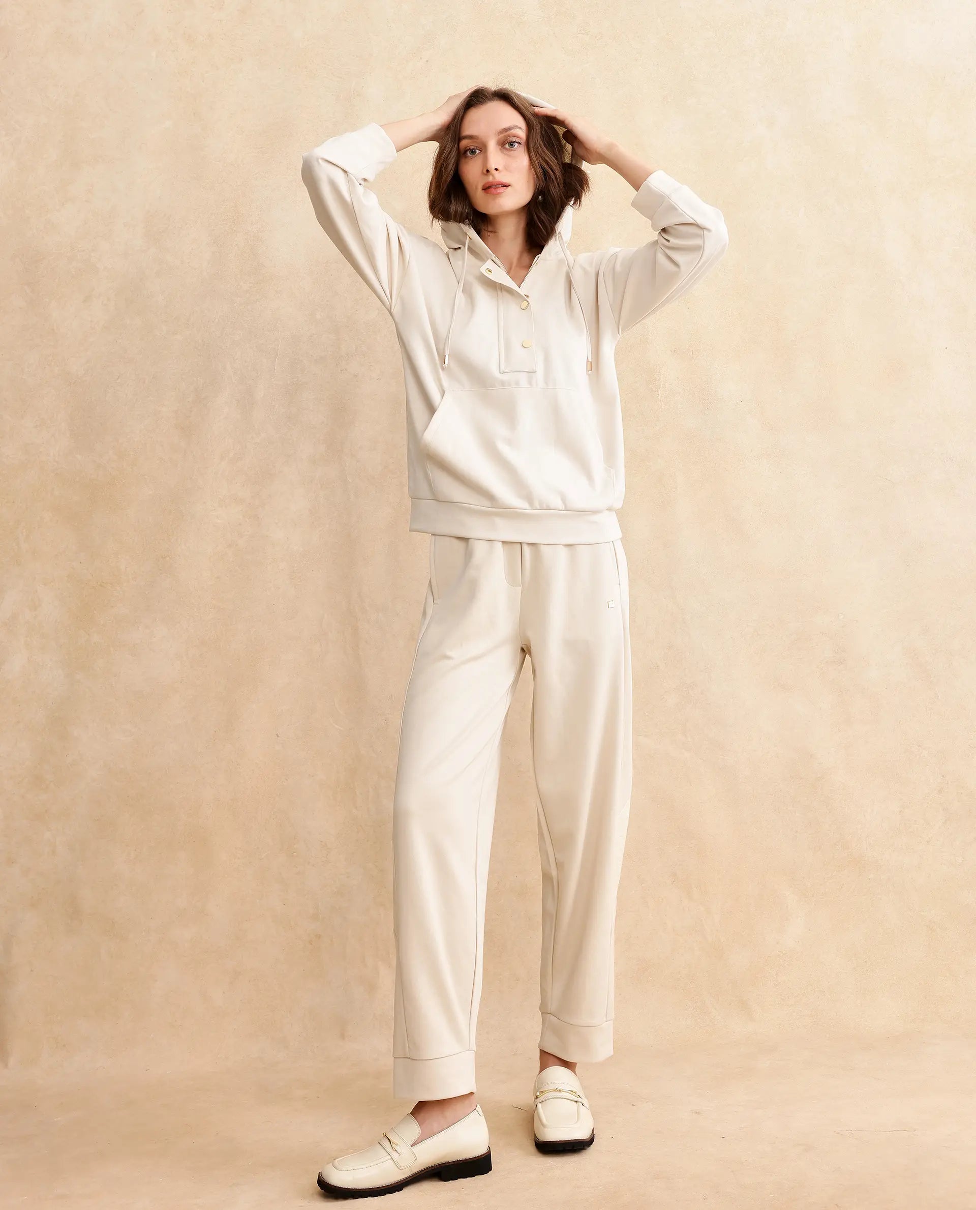 Rareism Women Yalova Primary Off White Full Sleeve Sweatshirt