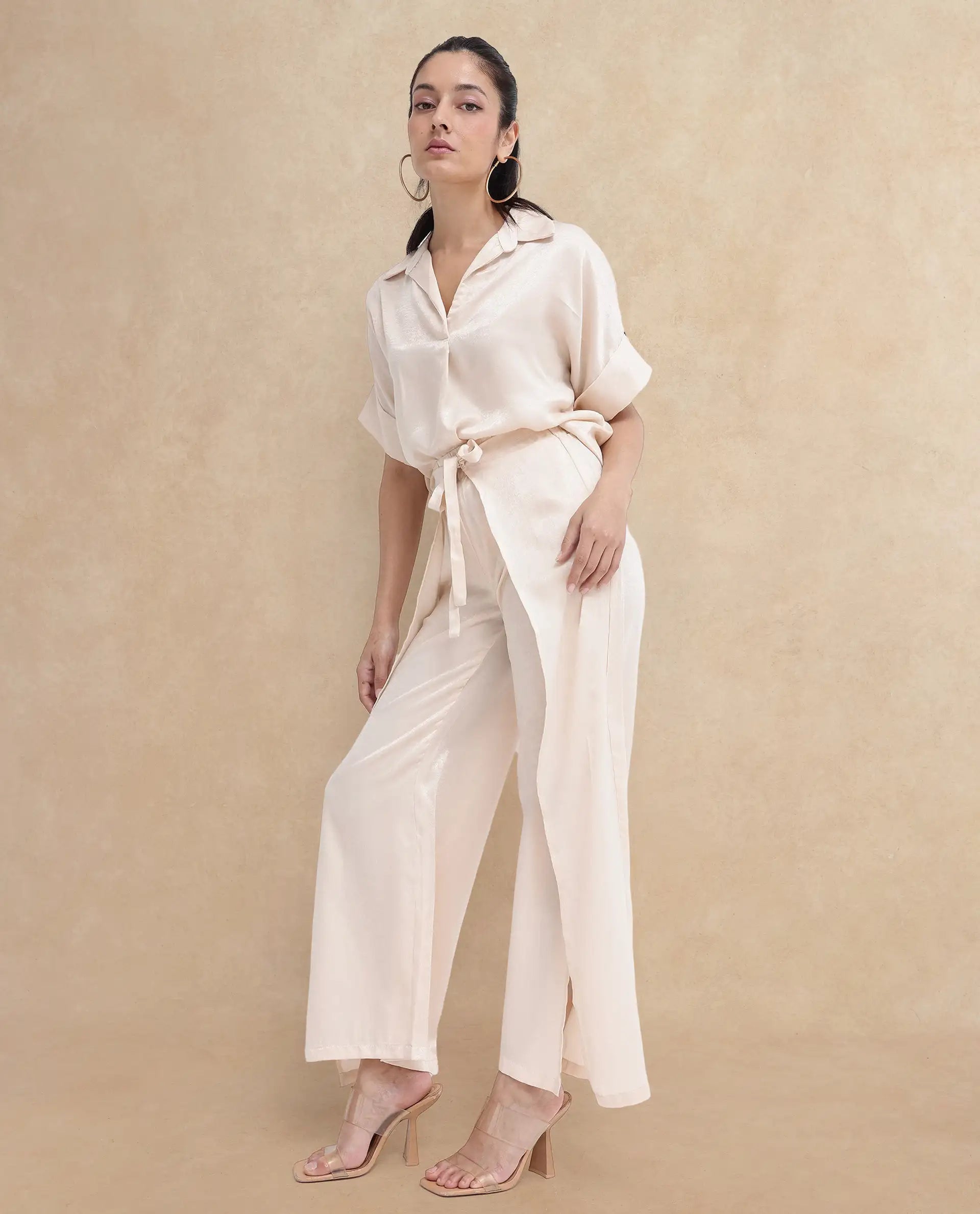 Rareism Women Yamato-B Light Beige Wide Fit Plain Ankle Length Trouser