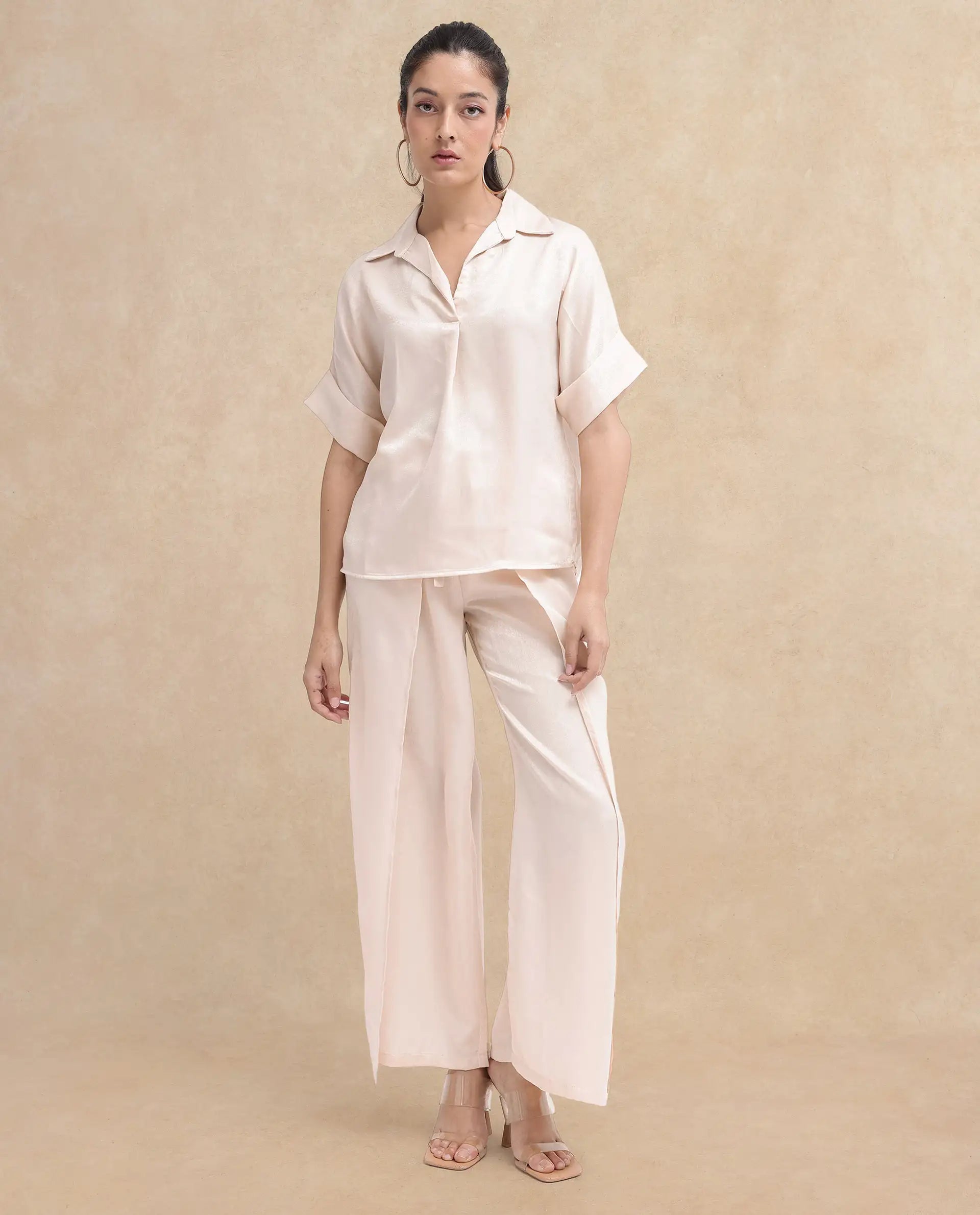 Rareism Women Yamato-T Light Beige Extended Sleeves Collared Neck Boxy Fit Plain Top