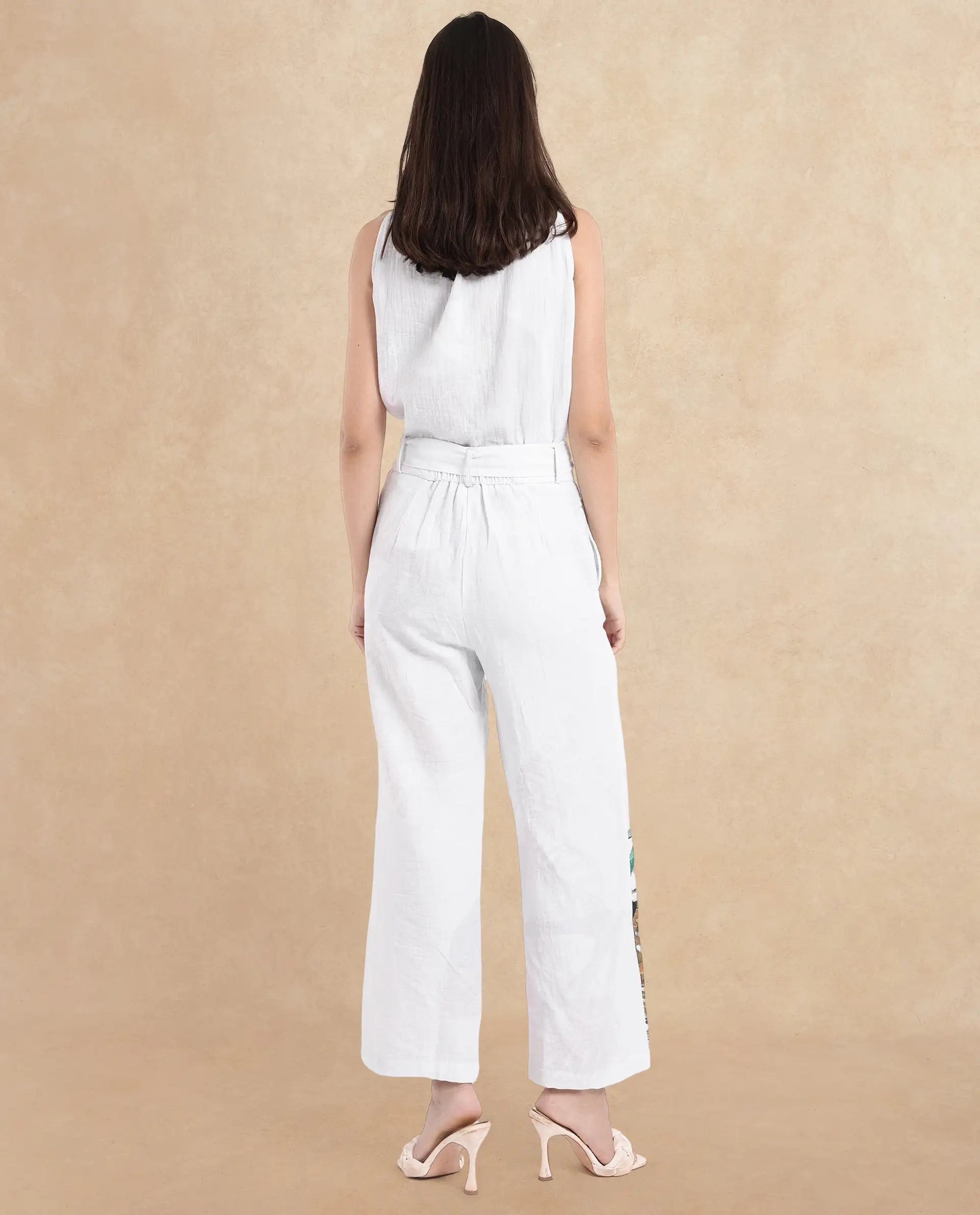 Rareism Women Yarani-SC Off White Zipper Wide Fit Tropical Print Ankle Length Trouser