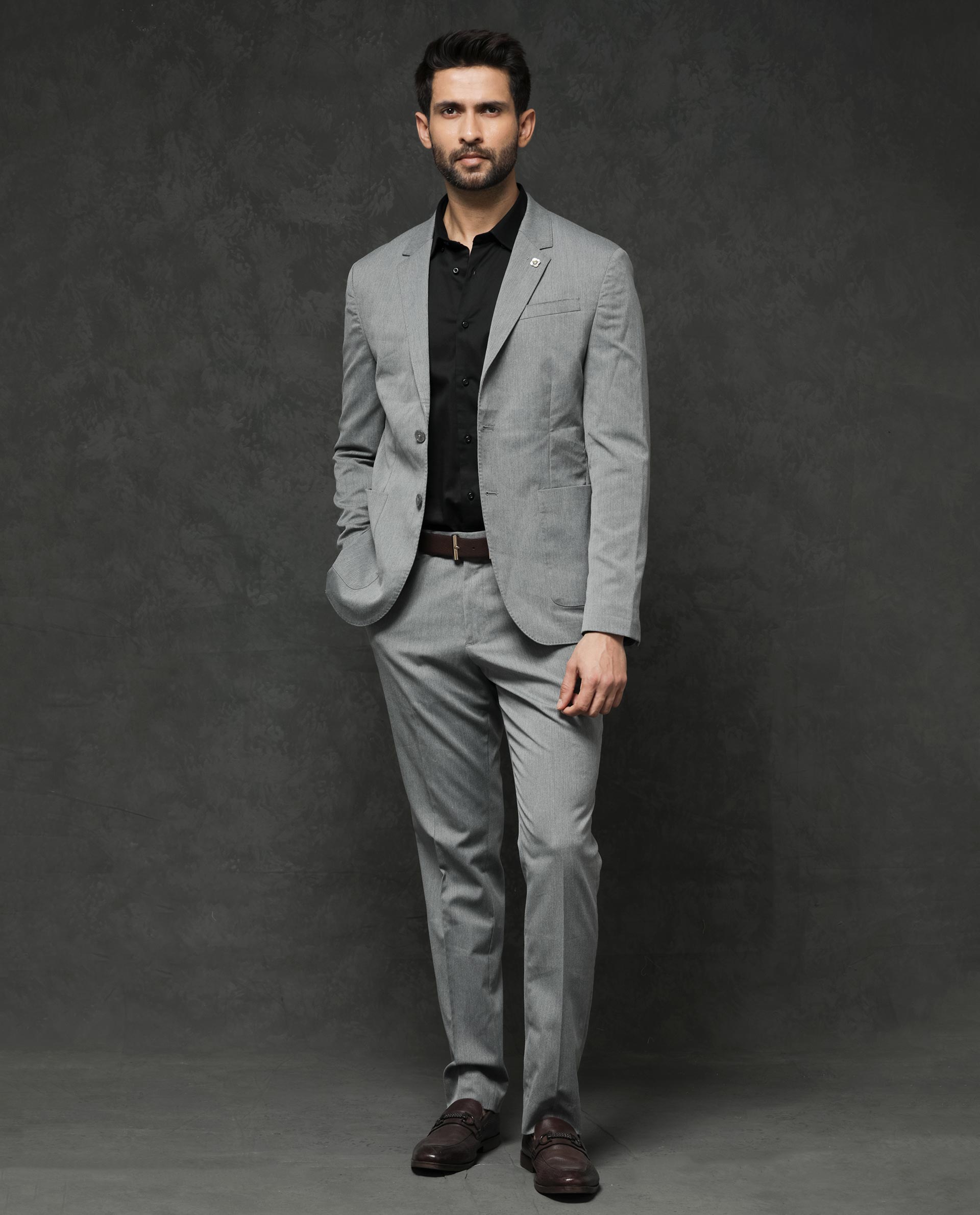 Rare Rabbit Men's Zanza Grey Polyester Plain Tailored Fit Full Sleeve Lapel Neck Suits