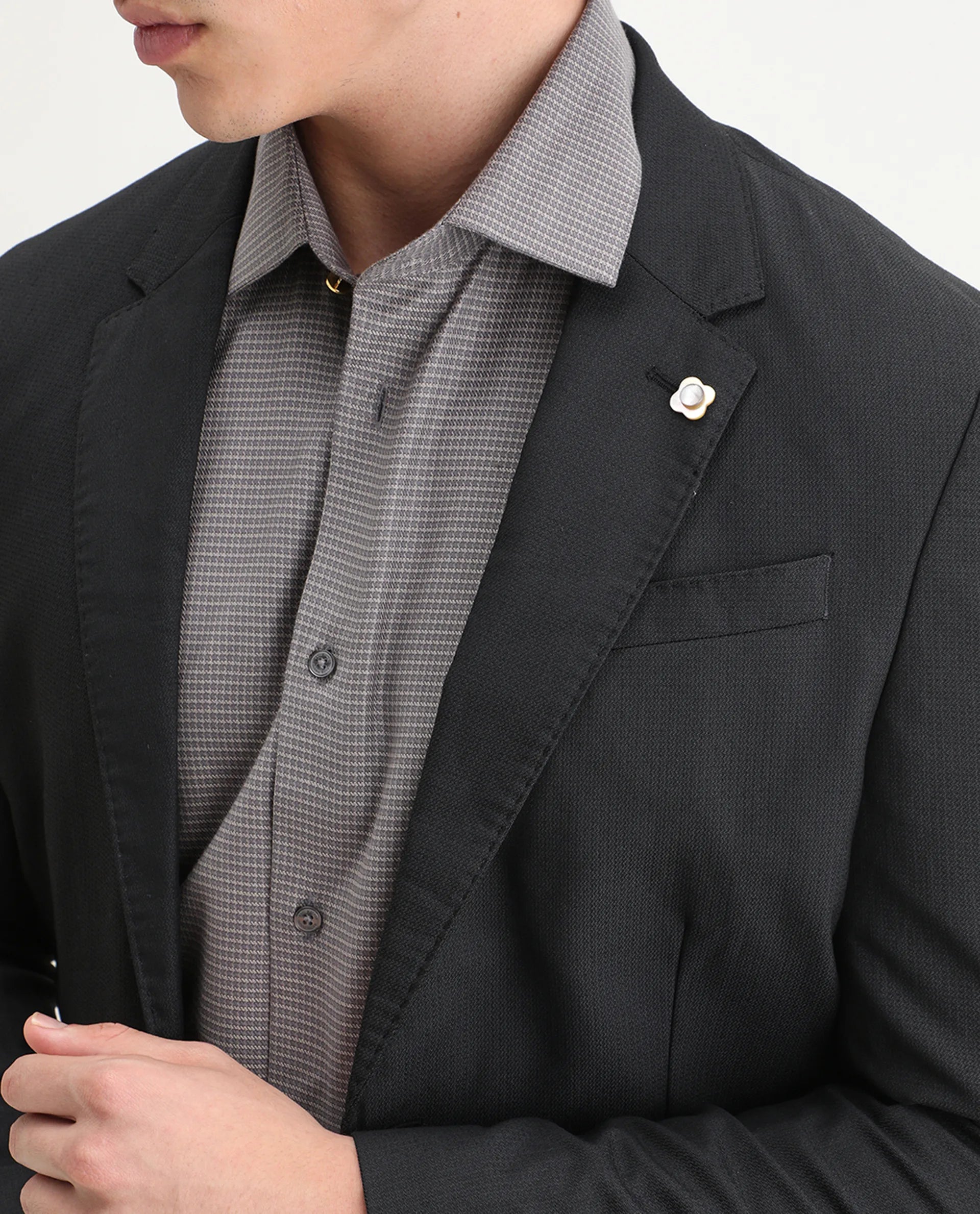 Rare Rabbit Men's Zanza Black Polyester Plain Tailored Fit Full Sleeve Lapel Neck Suits