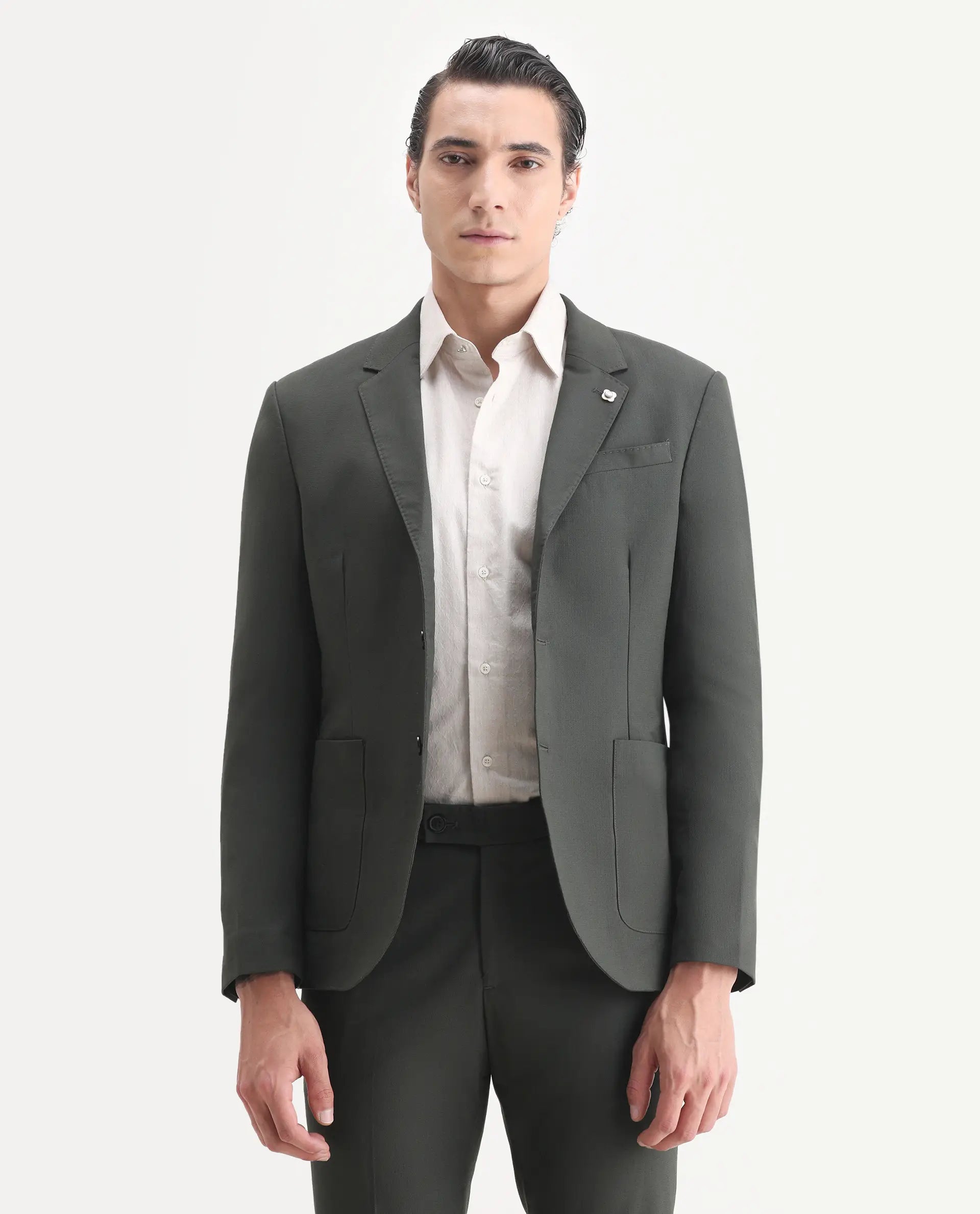 Rare Rabbit Men's Zanza Green Polyester Plain Tailored Fit Full Sleeve Lapel Neck Suits