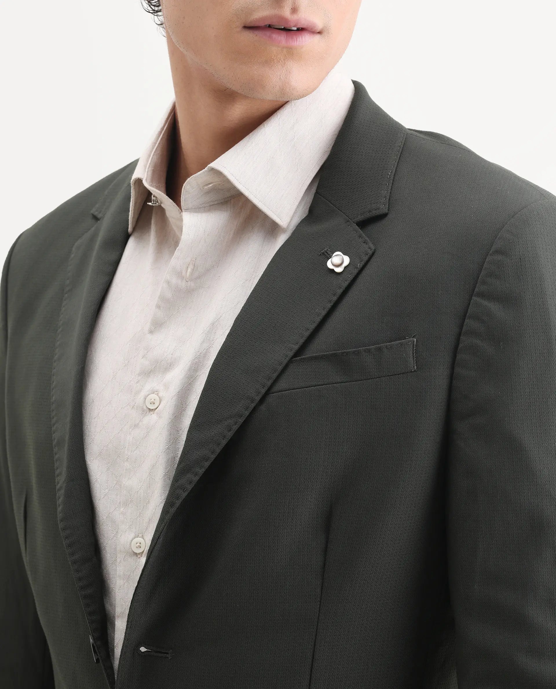 Rare Rabbit Men's Zanza Green Polyester Plain Tailored Fit Full Sleeve Lapel Neck Suits