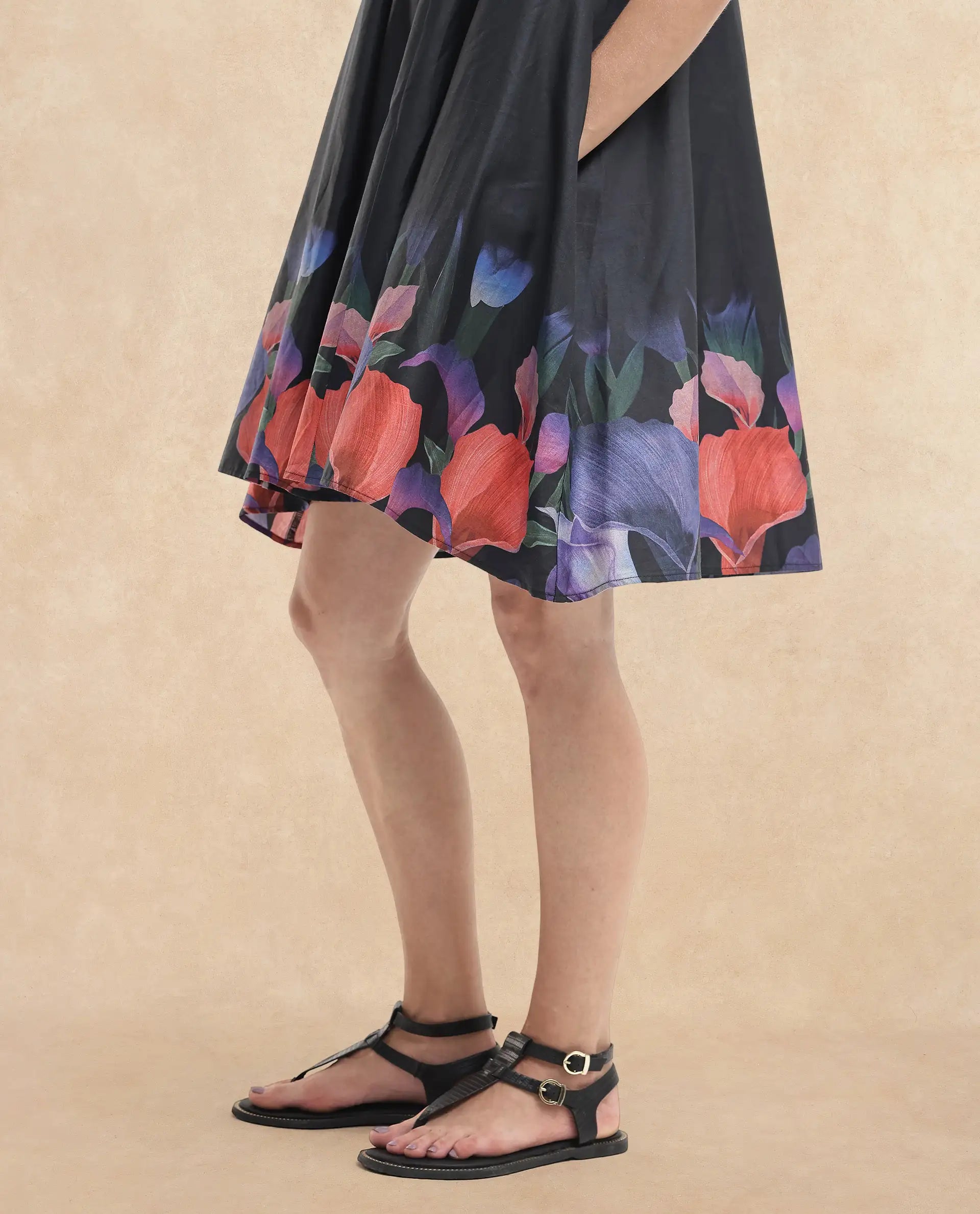 Rareism Women's Zapon Black Cotton Blend Crew Neck Floral Print Knee Length Fit And Flare Dress