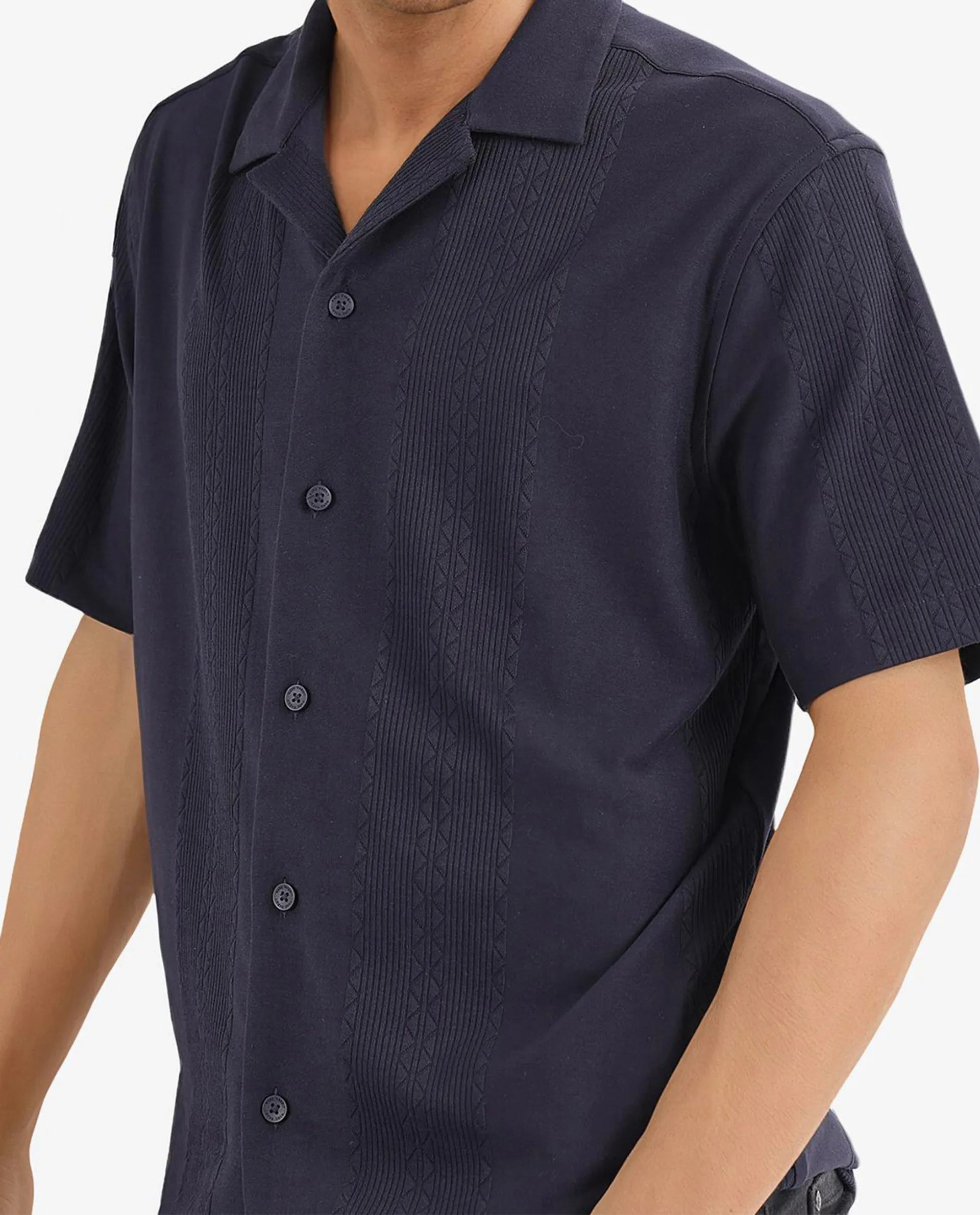 Rare Rabbit Men Zino Navy Short Sleeve Cuban Collared Button Closure Boxy Fit Seersucker Shirt
