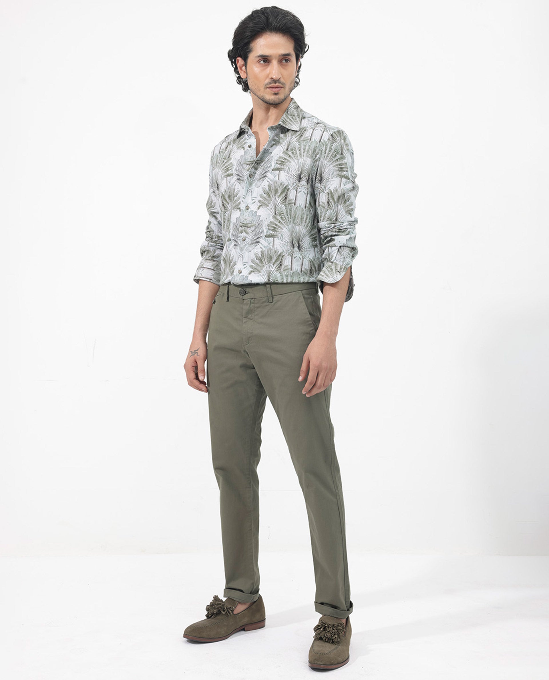 Rare Rabbit Mens Areca Light Green Viscose Fabric Full Sleeves Tropical Print Shirt