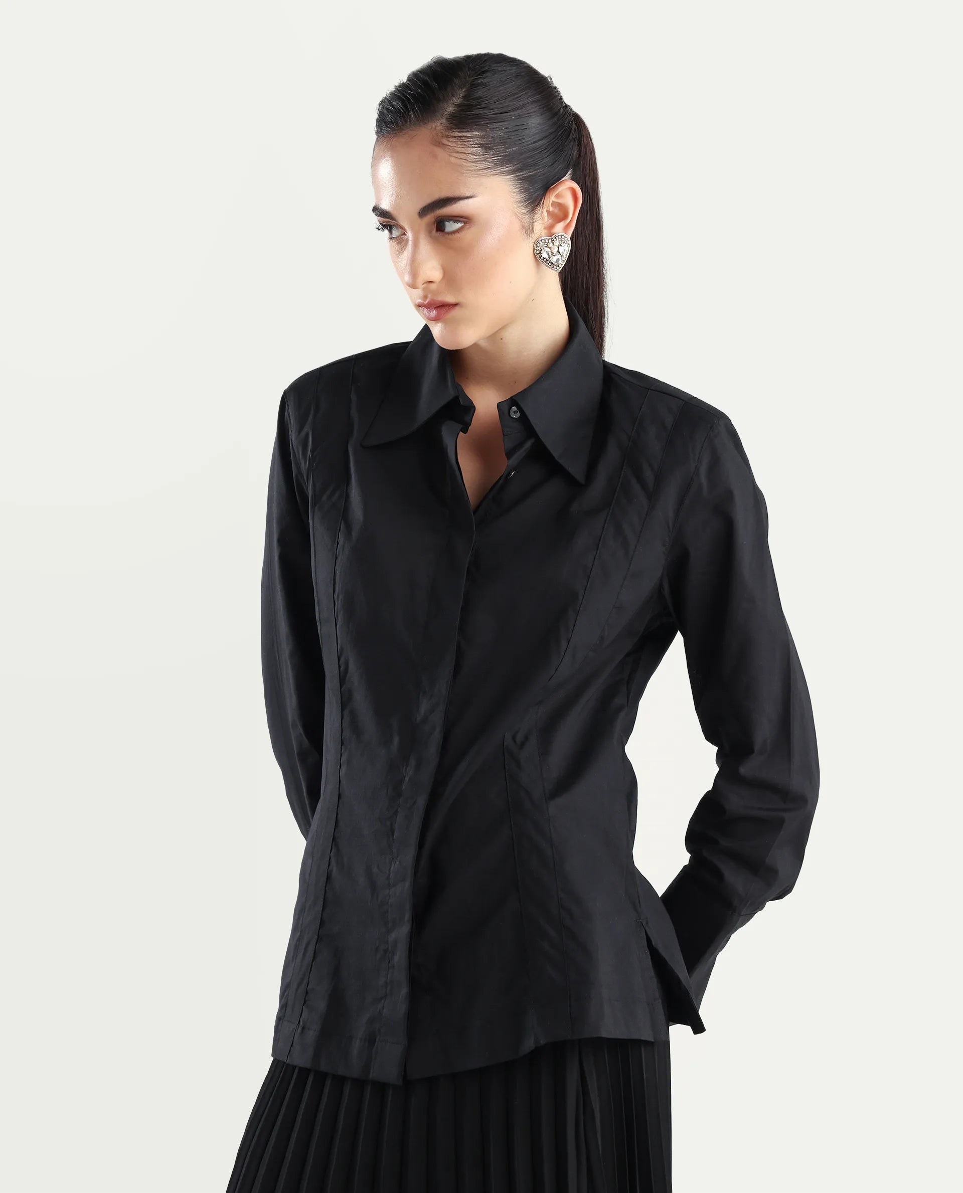 Rareism Women's Arthur Black Cotton Drop Collar Plain Cuffed Sleeve Regular Fit Shirt