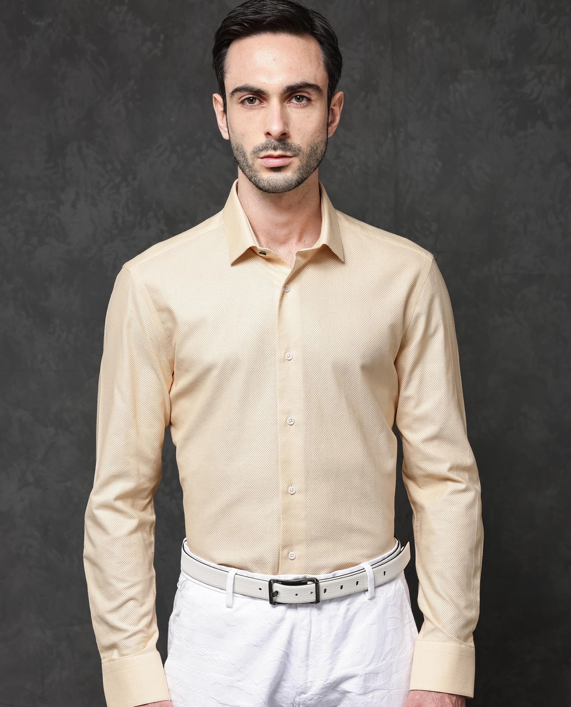 Rare Rabbit Mens Astron Pastel Yellow Full Sleeve Solid Dobby Shirt