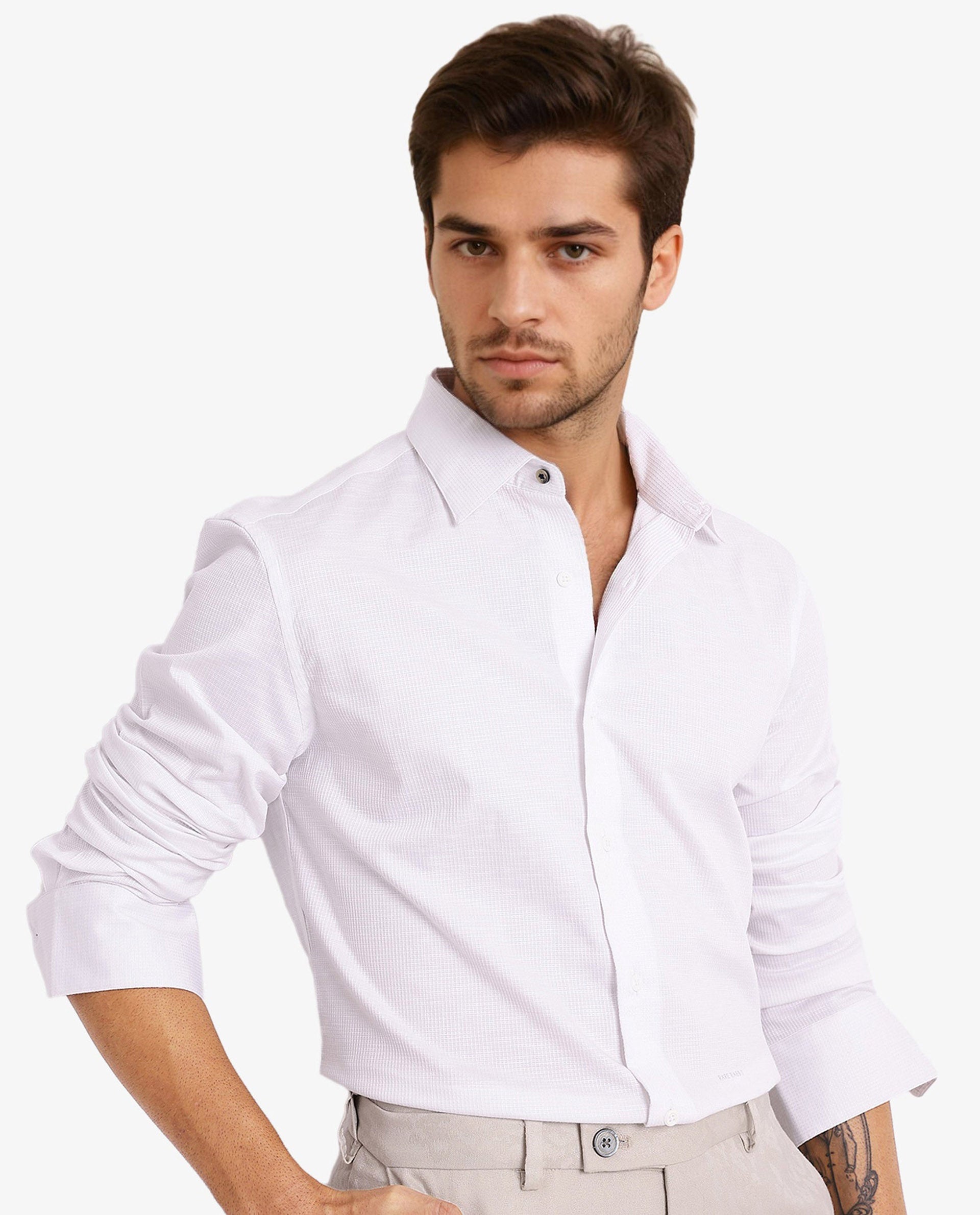 Rare Rabbit Men's Auxon White Polyester Cotton Fabric Blend Full Sleeve Regular Fit Solid Textured Shirt