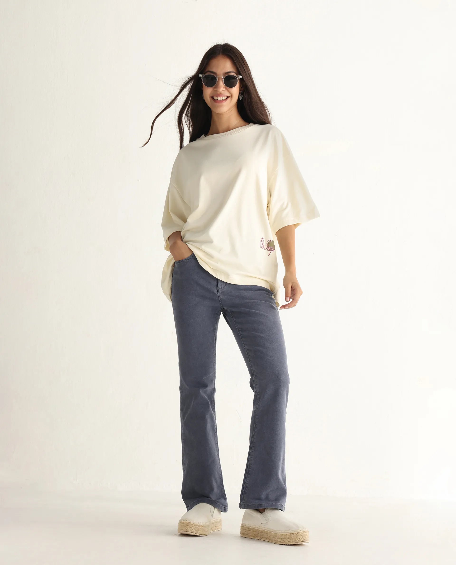 Rareism Women's Booter Grey Cotton Blend Plain Ankle Length Slim Fit Jeans