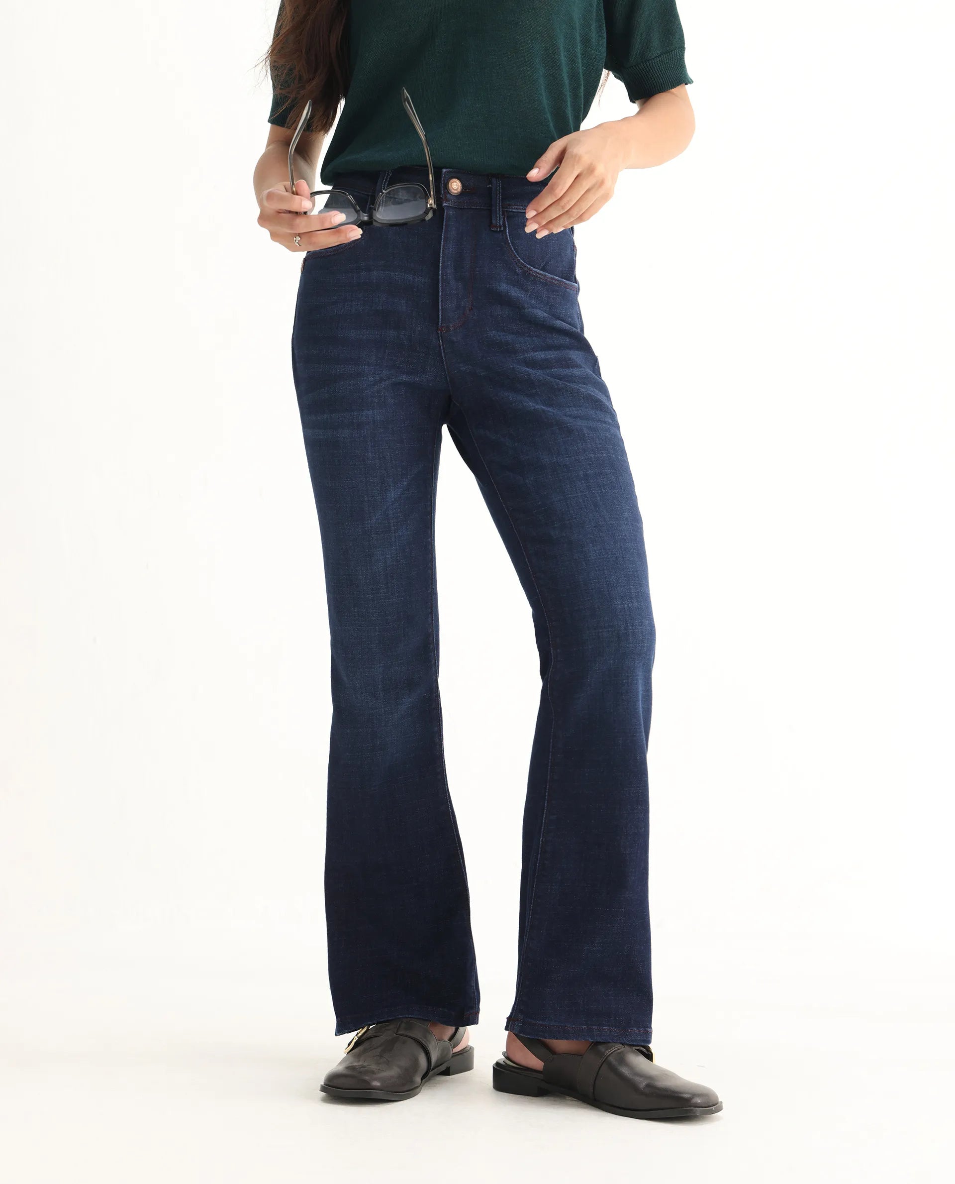 Rareism Women's Booter Blue Cotton Blend Plain Ankle Length CLASSIC BOOTCUT Jeans