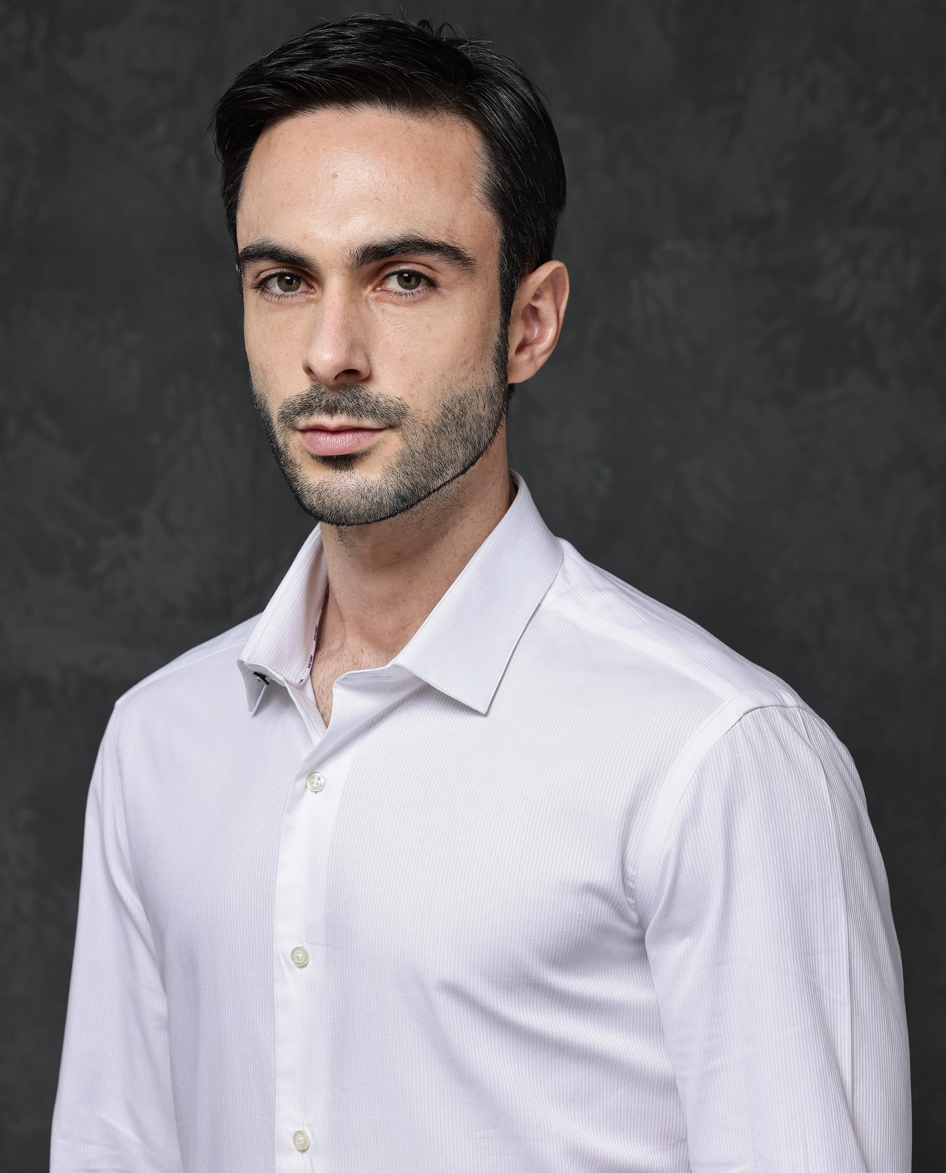 Rare Rabbit Mens Bovec White Full Sleeve Dobby Texture Regular Collar Solid Shirt