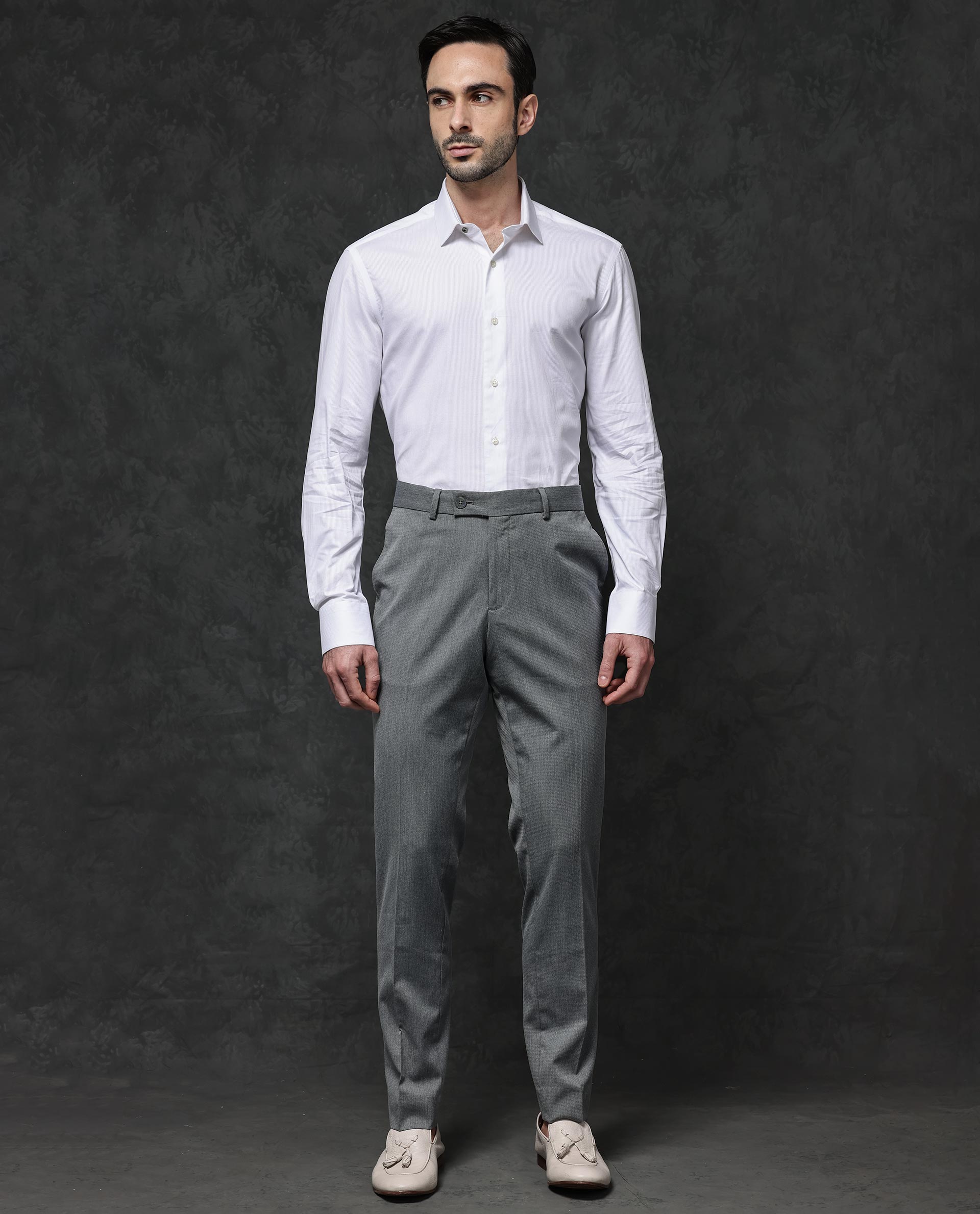 Rare Rabbit Mens Bovec White Full Sleeve Dobby Texture Regular Collar Solid Shirt