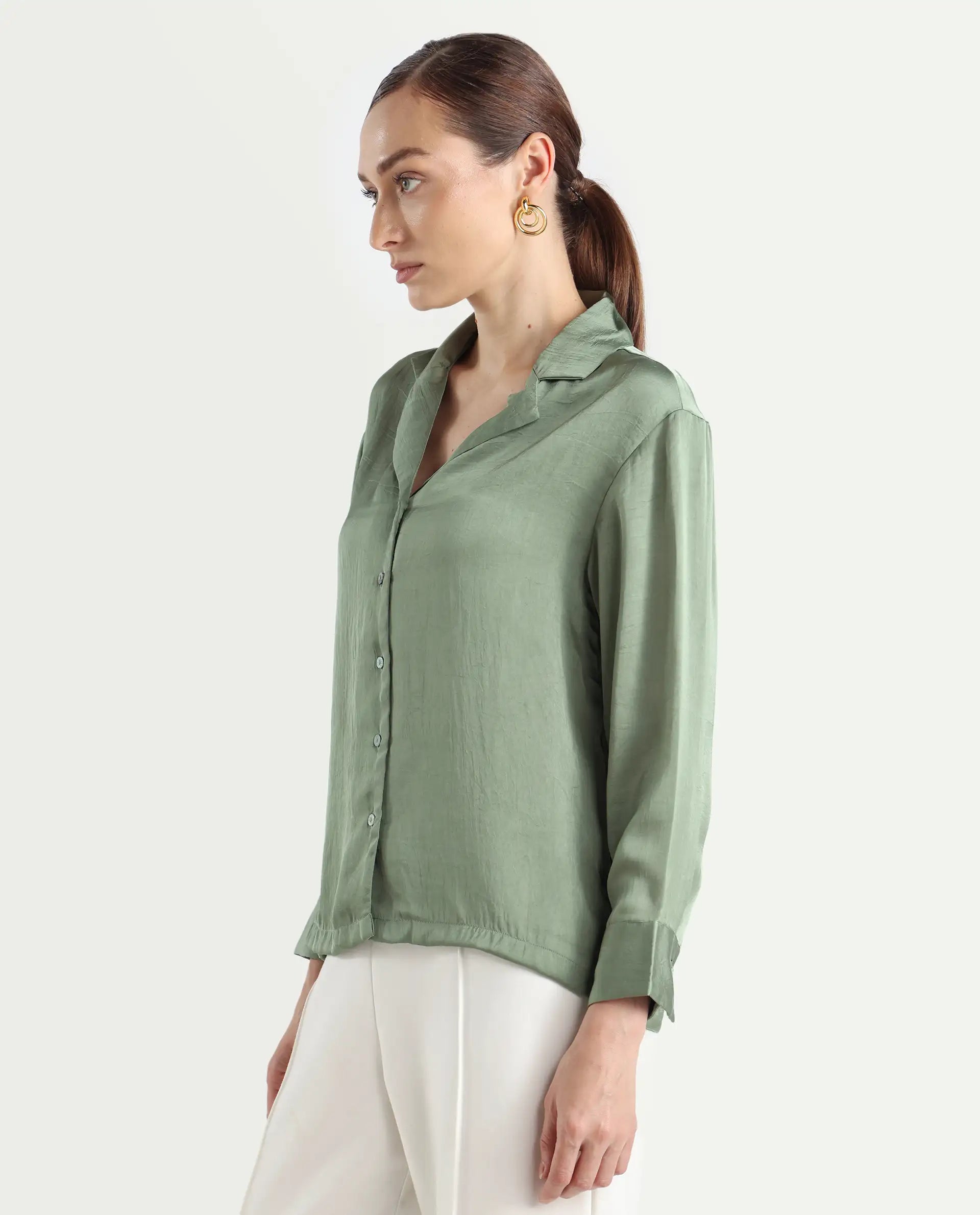 Rareism Women's Chant Light Green Lapel Neck Plain Cuffed Sleeve Regular Fit Top