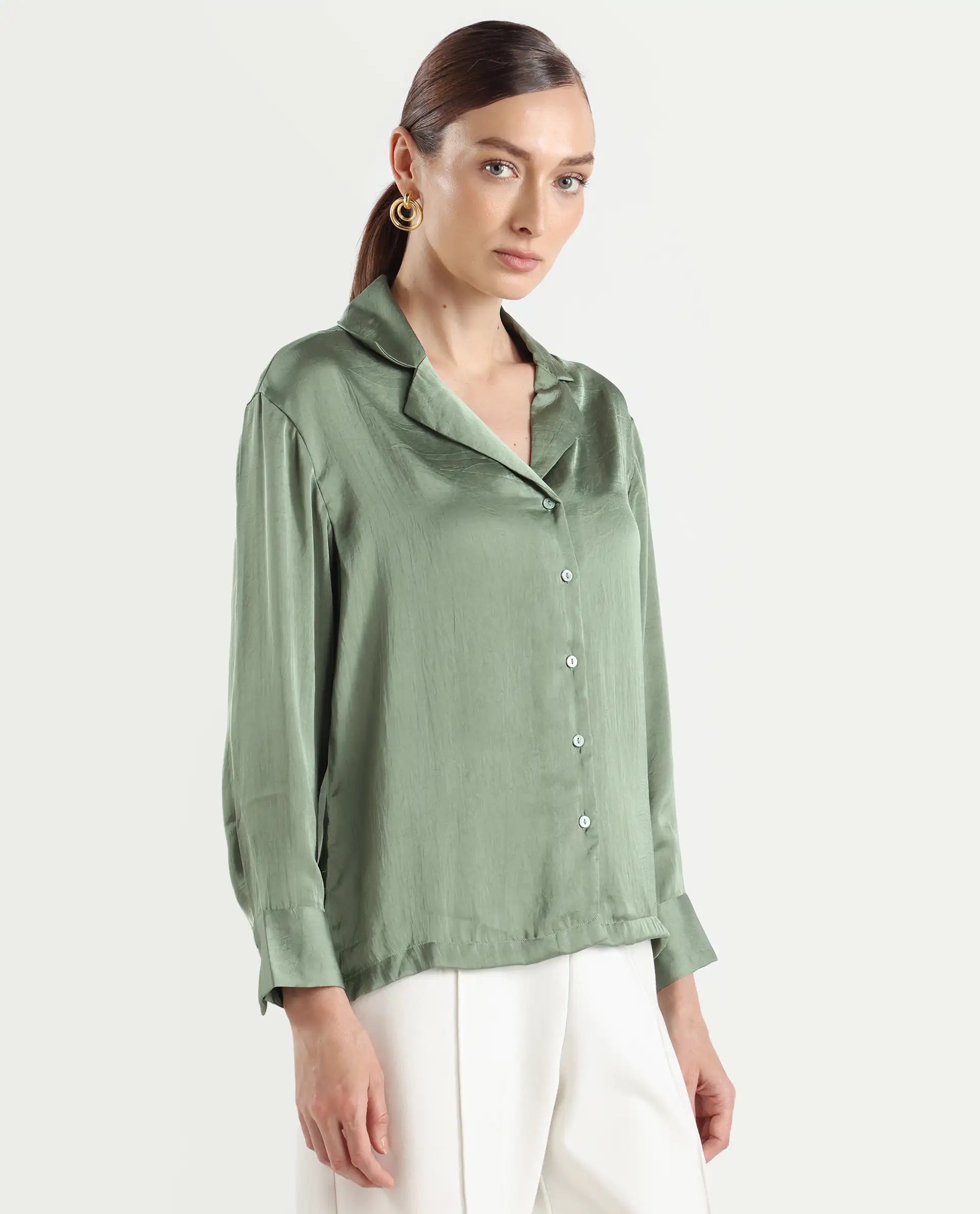 Rareism Women's Chant Light Green Lapel Neck Plain Cuffed Sleeve Regular Fit Top