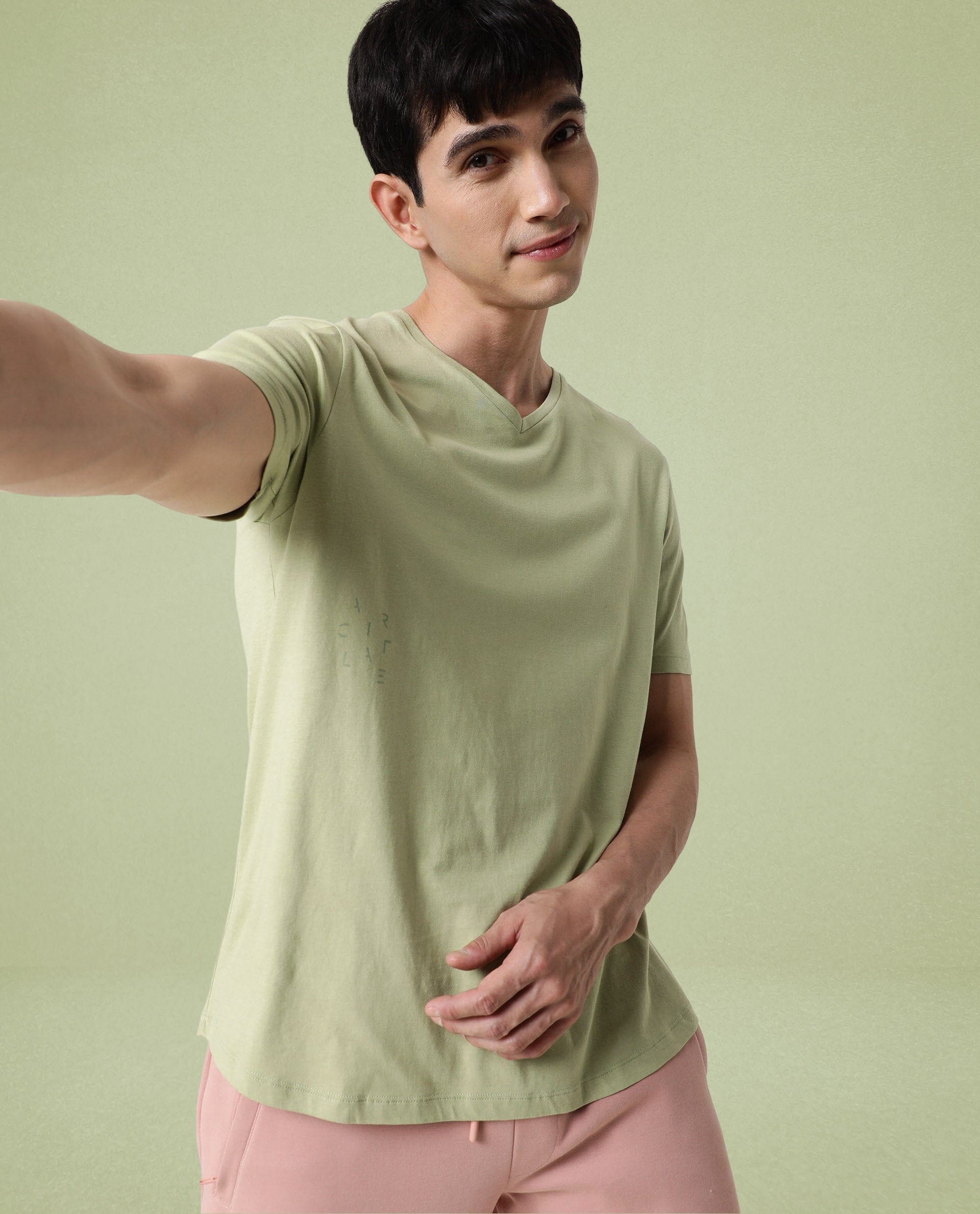 Rare Rabbit Articale Men's Cleok Green Solid V-Neck Relaxed Fit Half Sleeves T-Shirt