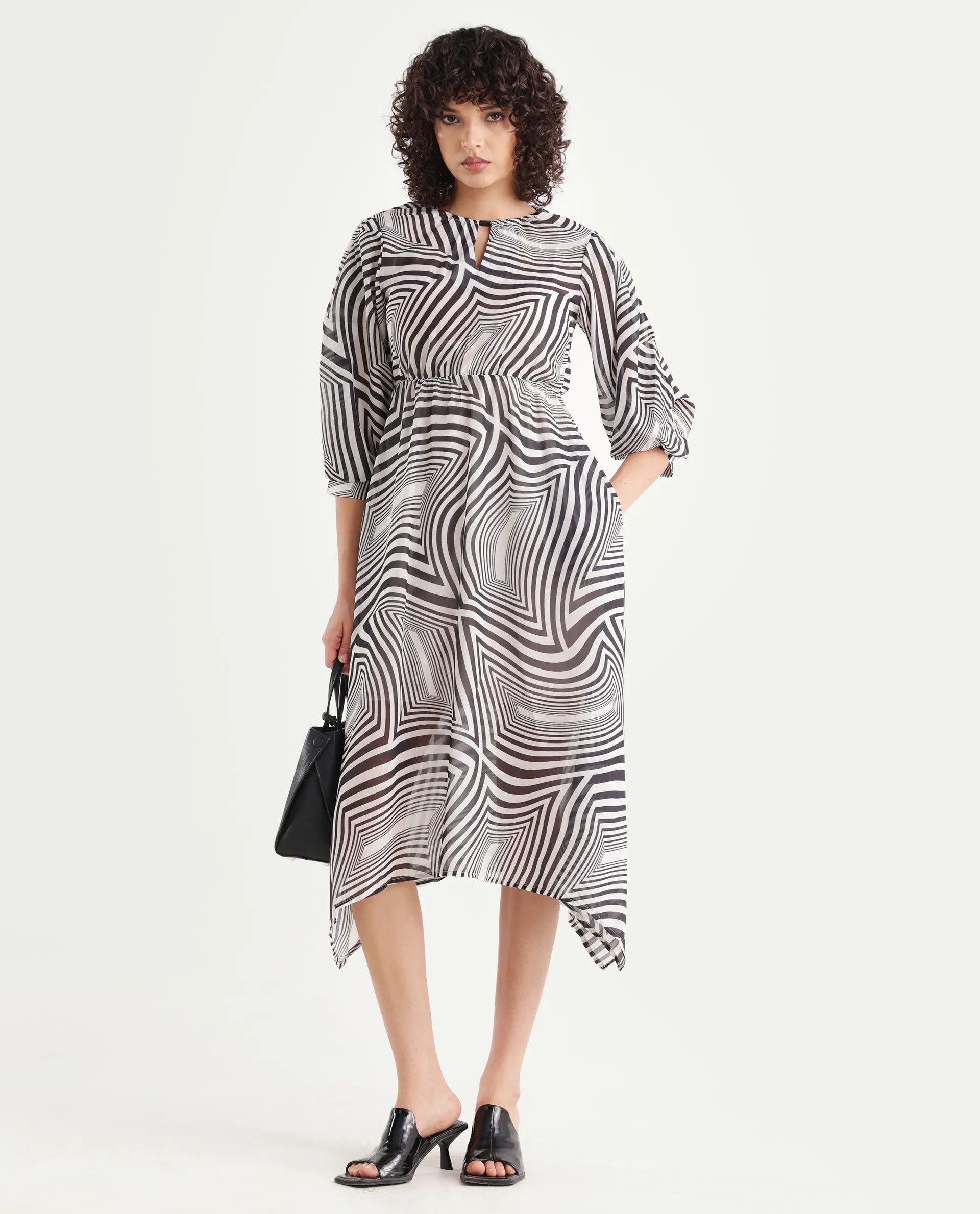 Rareism Women's Dilob Black Polyester Drop Collar Abstract Print Cuffed Sleeve Maxi Flared Dress