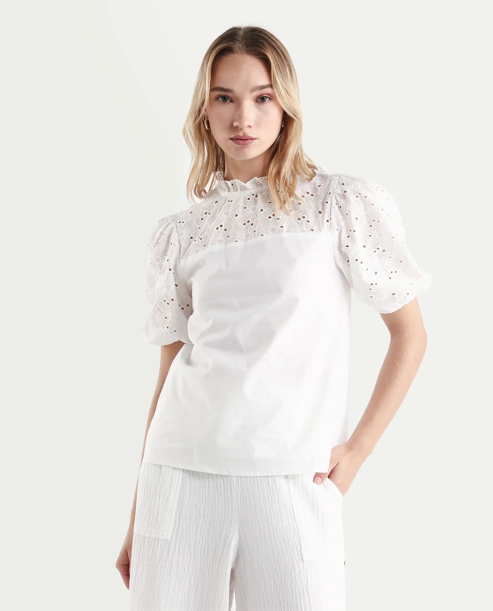 Rareism Women's Dunzon White Cotton Sweetheart Neck Plain Puff Sleeves Regular Fit Top