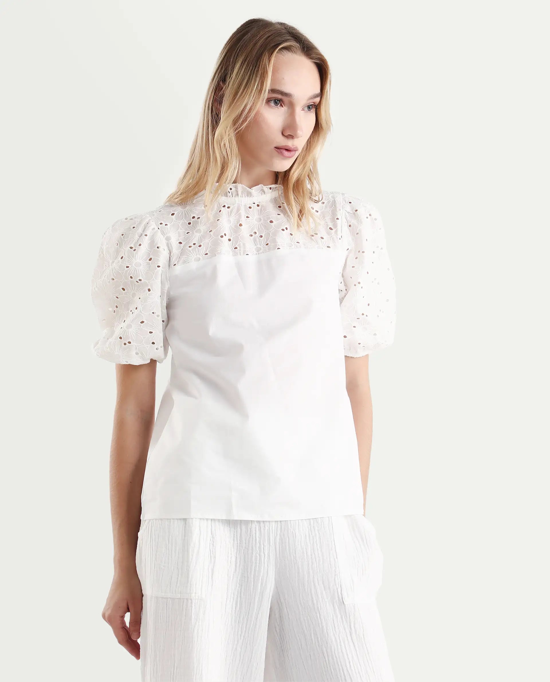 Rareism Women's Dunzon White Cotton Sweetheart Neck Plain Puff Sleeves Regular Fit Top