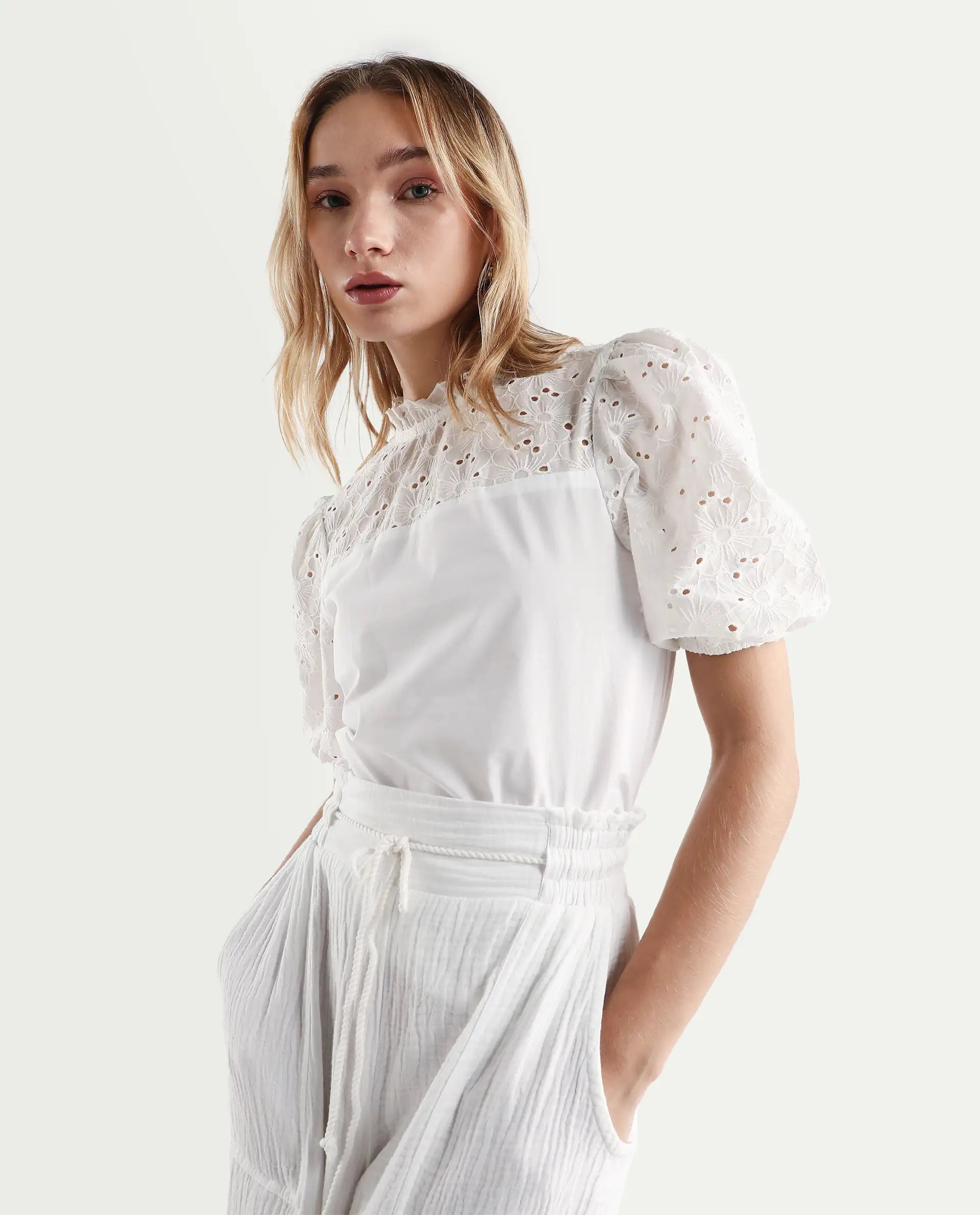 Rareism Women's Dunzon White Cotton Sweetheart Neck Plain Puff Sleeves Regular Fit Top