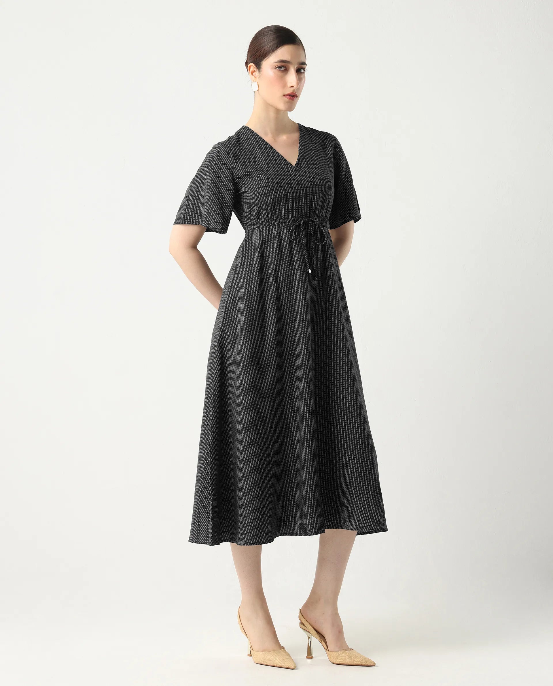 Rareism Women's Eloys Black Viscose V-Neck Flared Printed Midi Dress