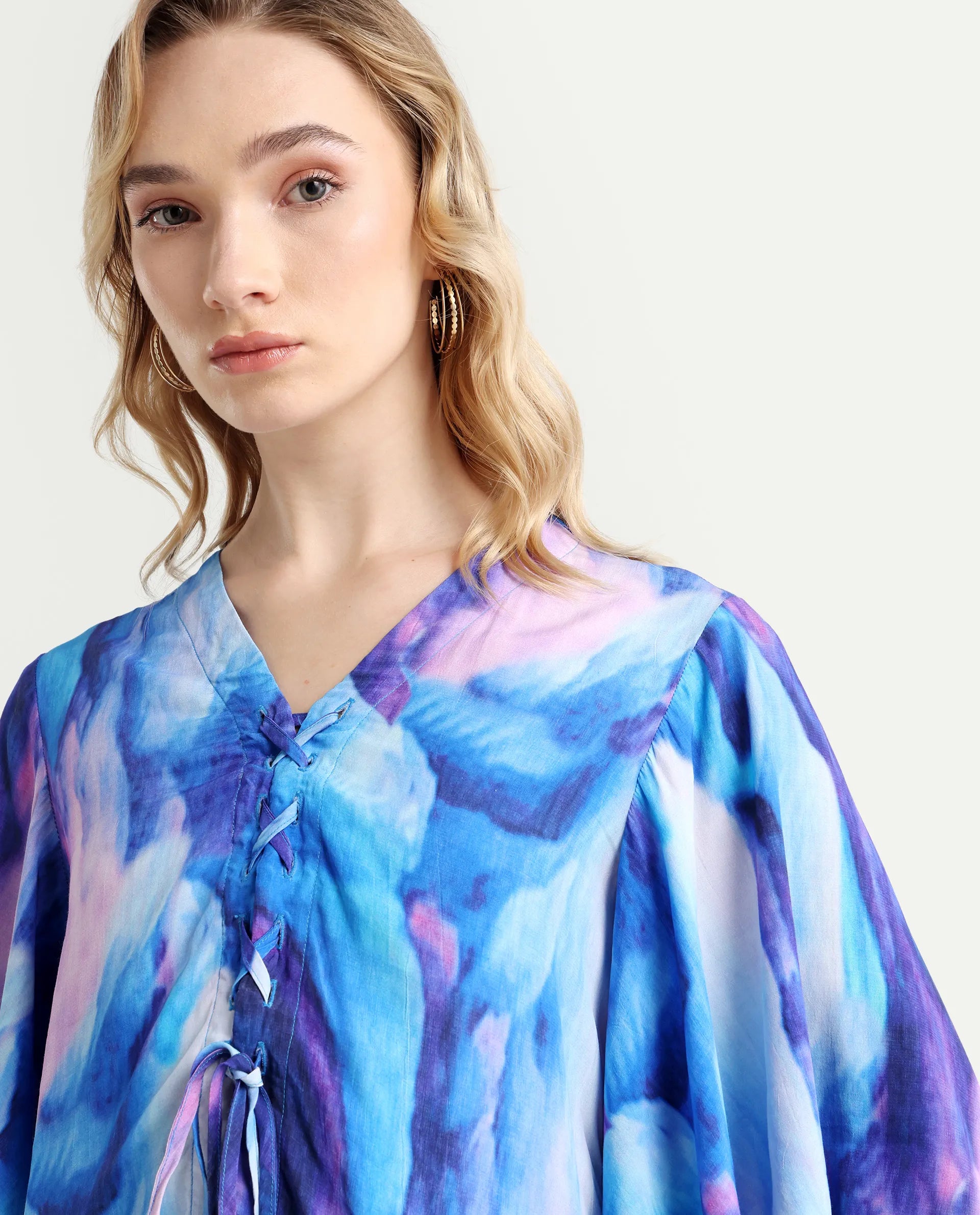 Rareism Women's Eltop Blue Polyester V-Neck Abstract Print Flared Sleeve Crop Relaxed Fit Top