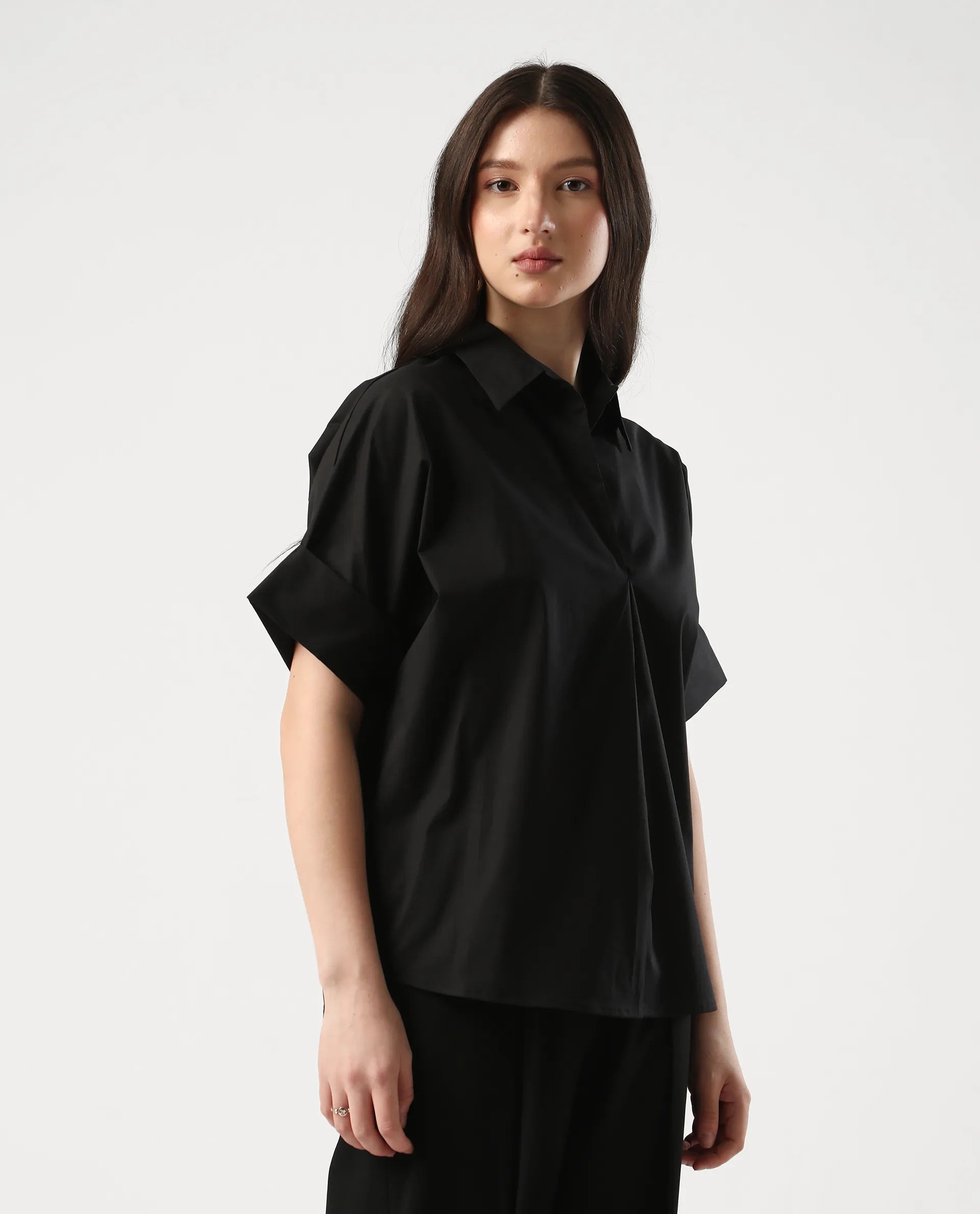 Rareism Women's Episo Black Cotton Blend Plain Extended Sleeves Boxy Fit Top