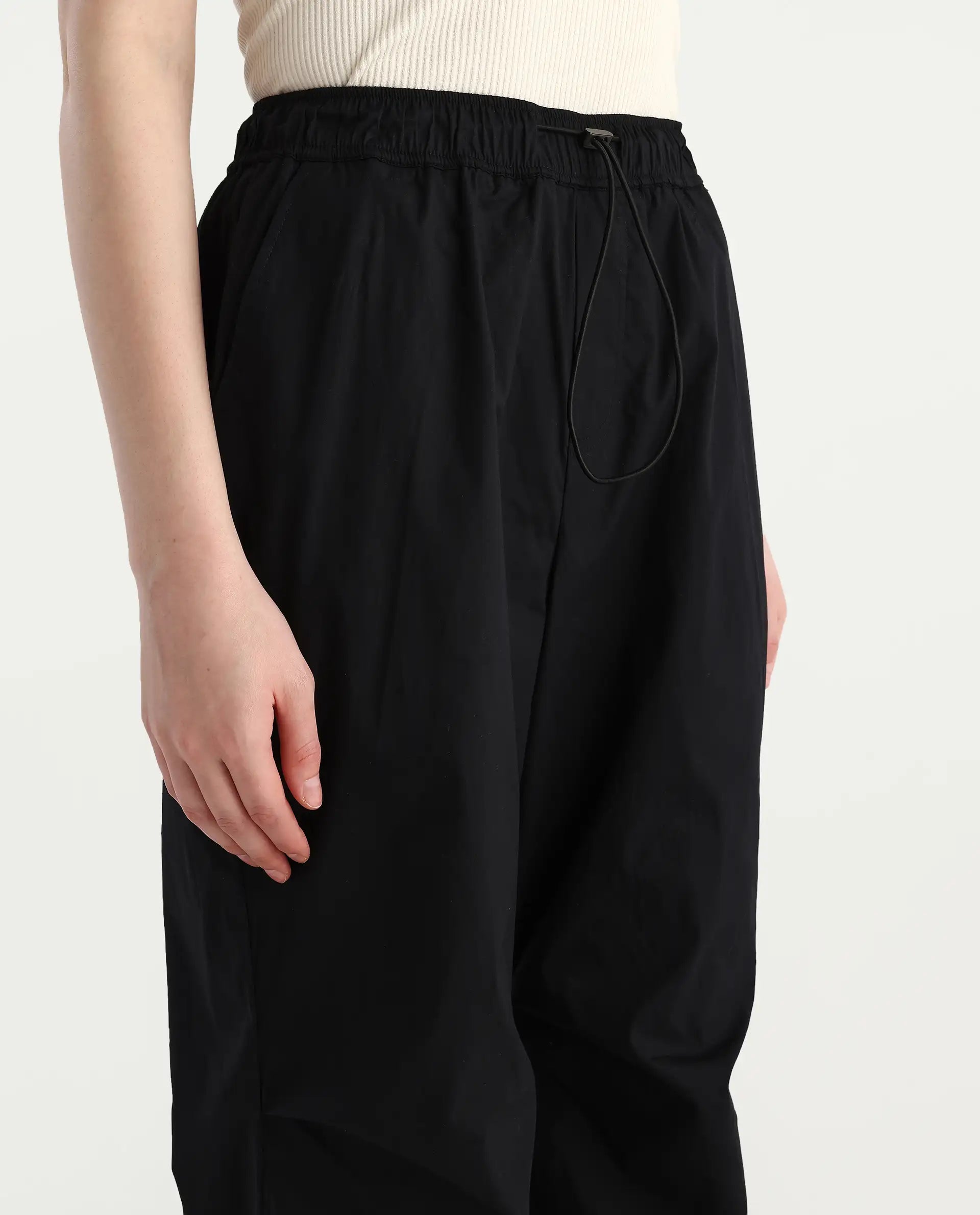 Rareism Women's Epwor Black Cotton Blend Plain Ankle Length Baggy Trouser