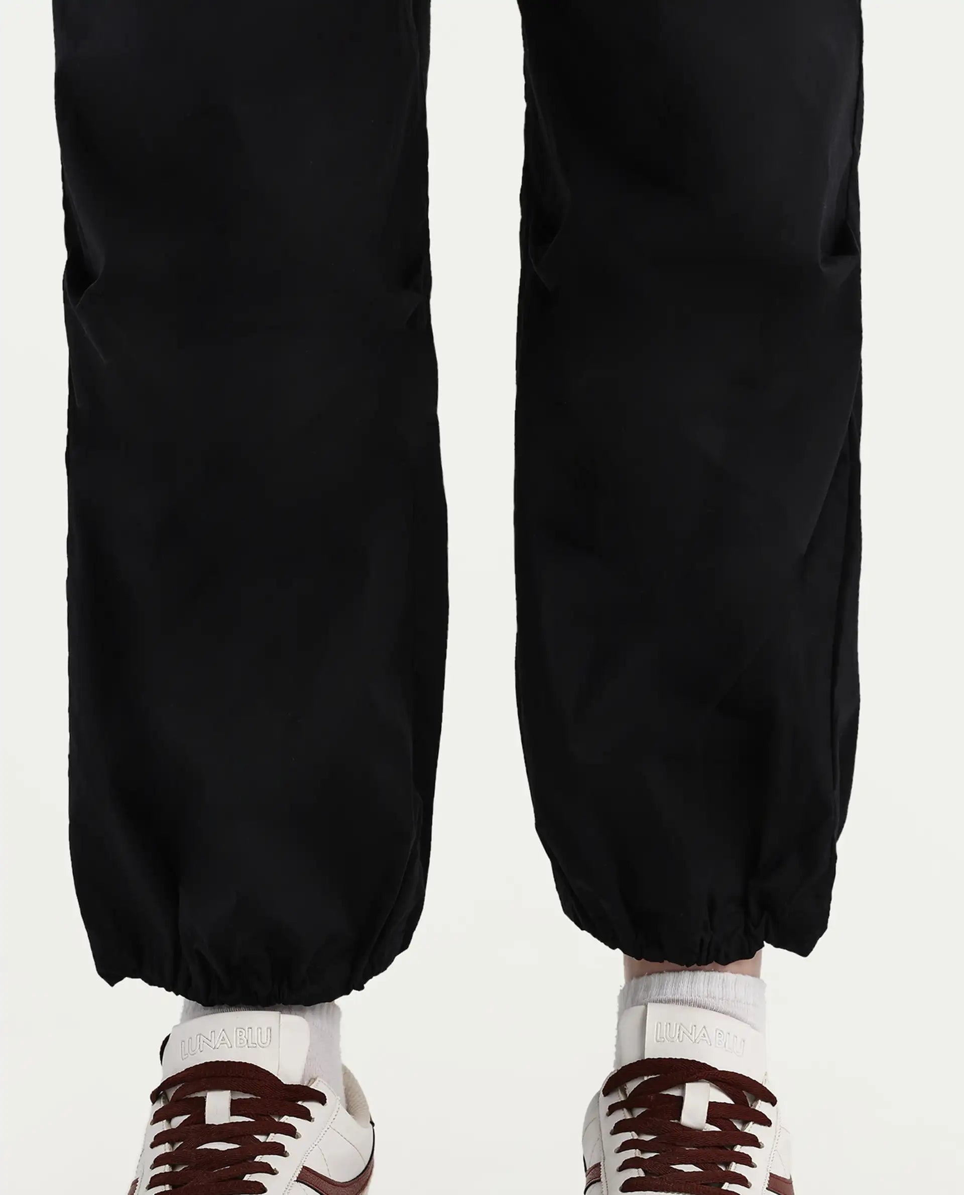 Rareism Women's Epwor Black Cotton Blend Plain Ankle Length Baggy Trouser