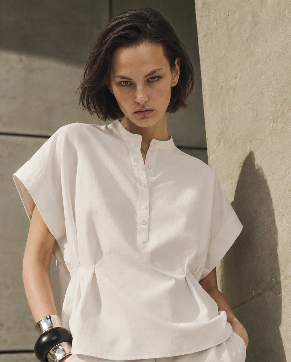 Rareism Women's Fite-T Light Beige Plain Linen Blend Boxy Short Sleeves Top