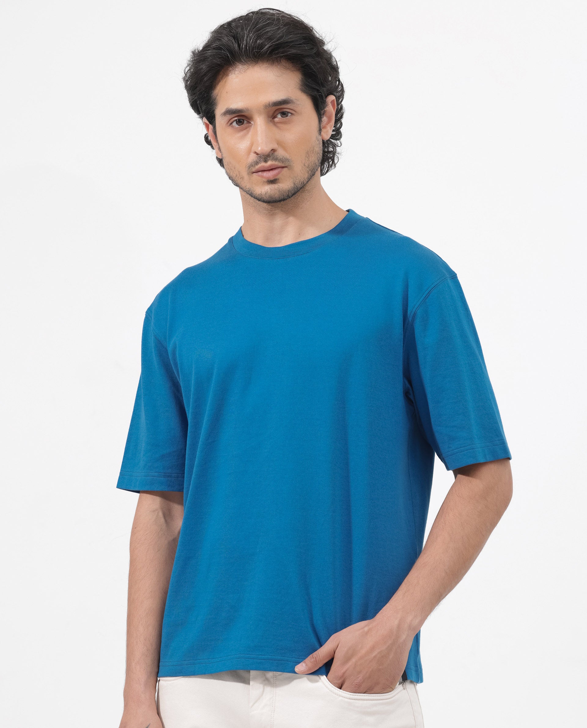 Rare Rabbit Men's Gallos Blue Short Sleeve Oversized Solid T-Shirt