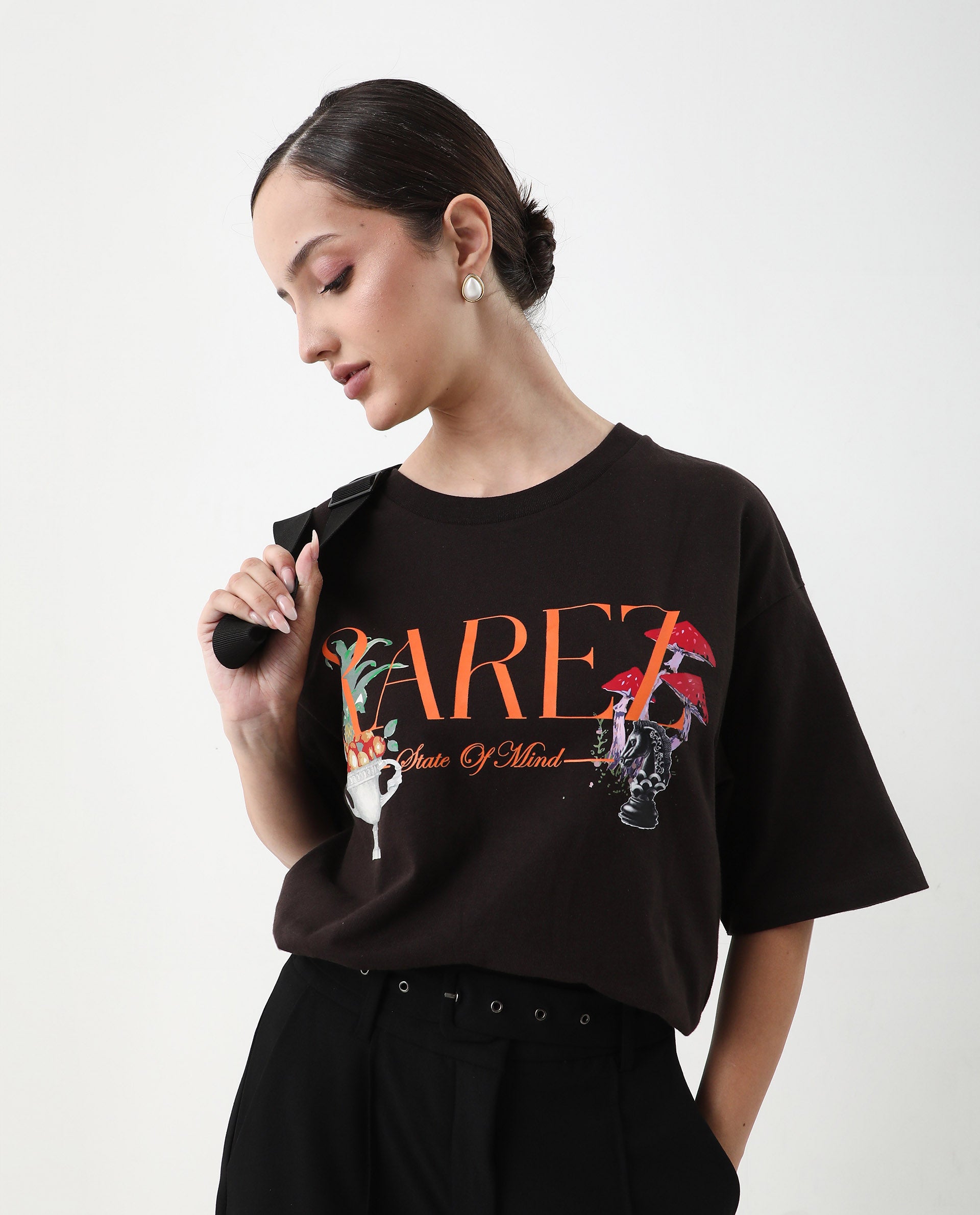 Rareism Women's Xena Brown Cotton Crew Neck Graphic Print Oversized T-Shirt